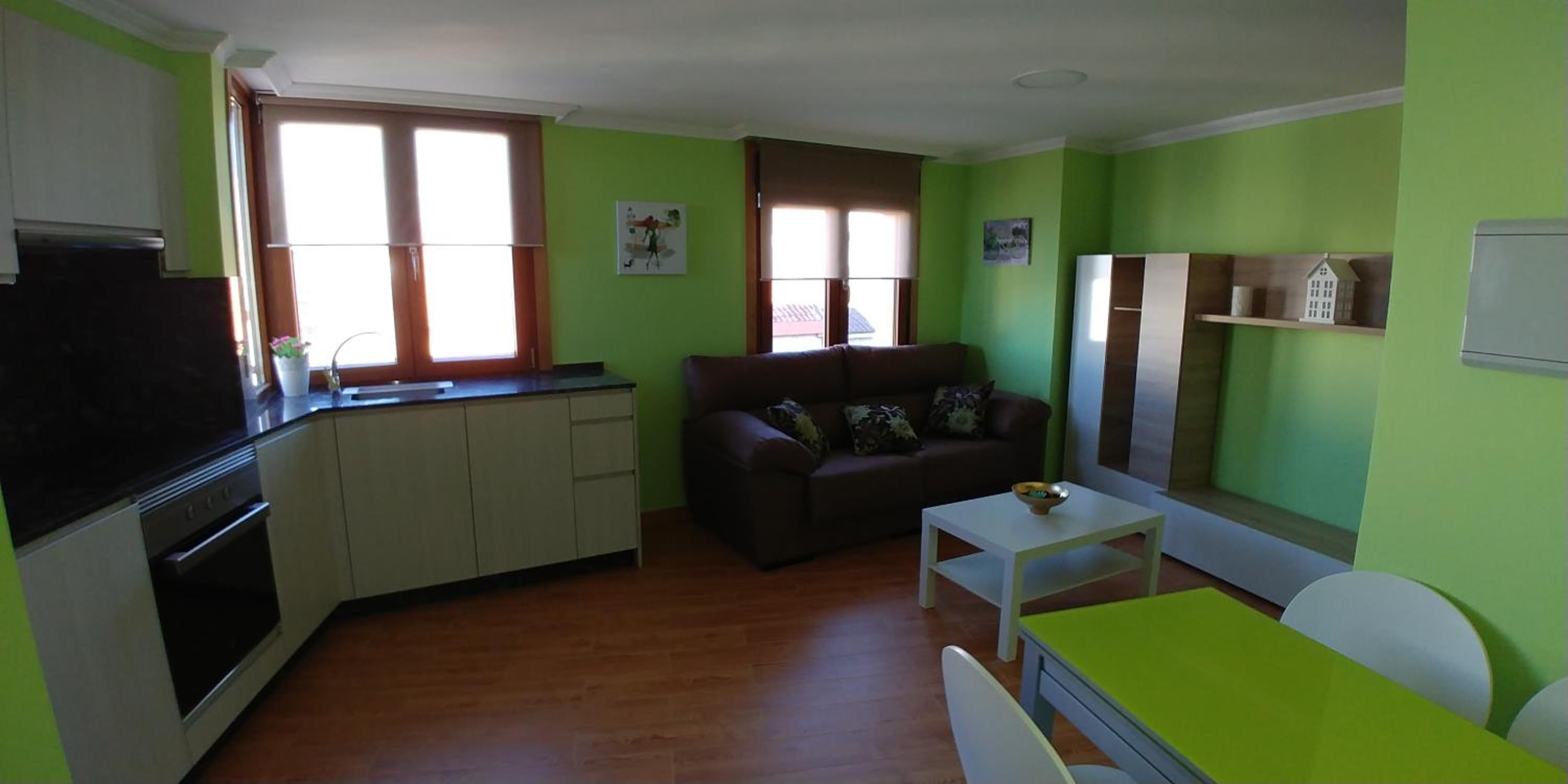 Apartamento con Balcón
