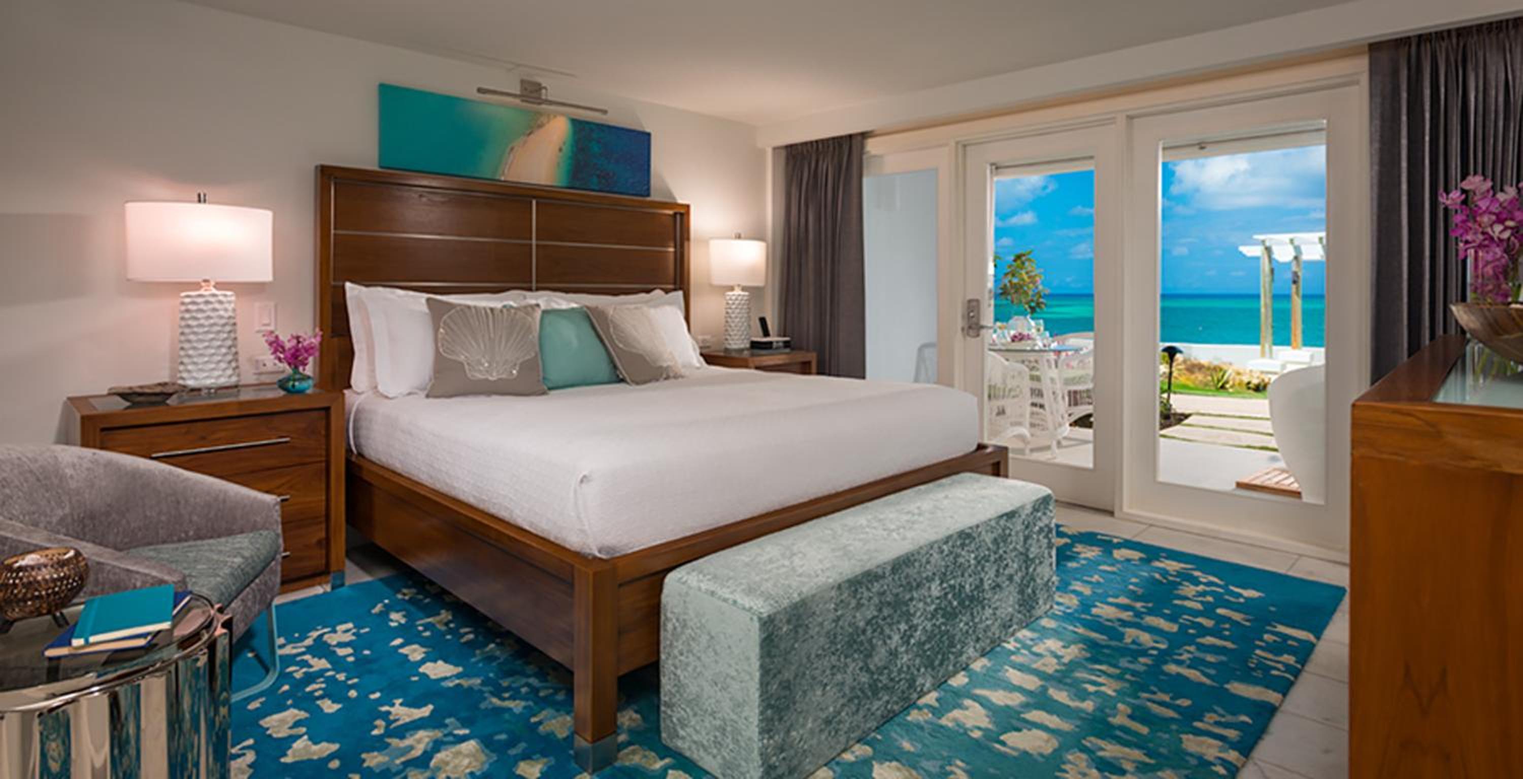 Oceanfront Honeymoon Walkout Club Level Room With Patio Tranquility Soaking Tub