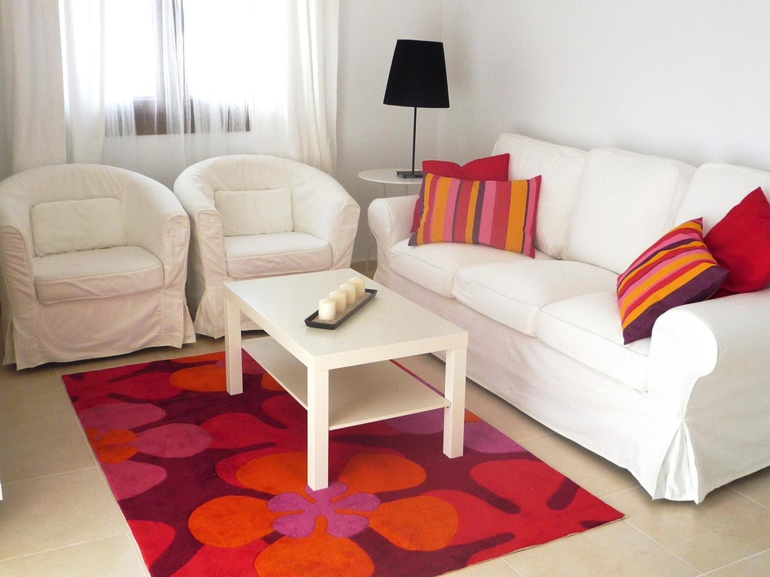 Apartamento con vista a la piscina