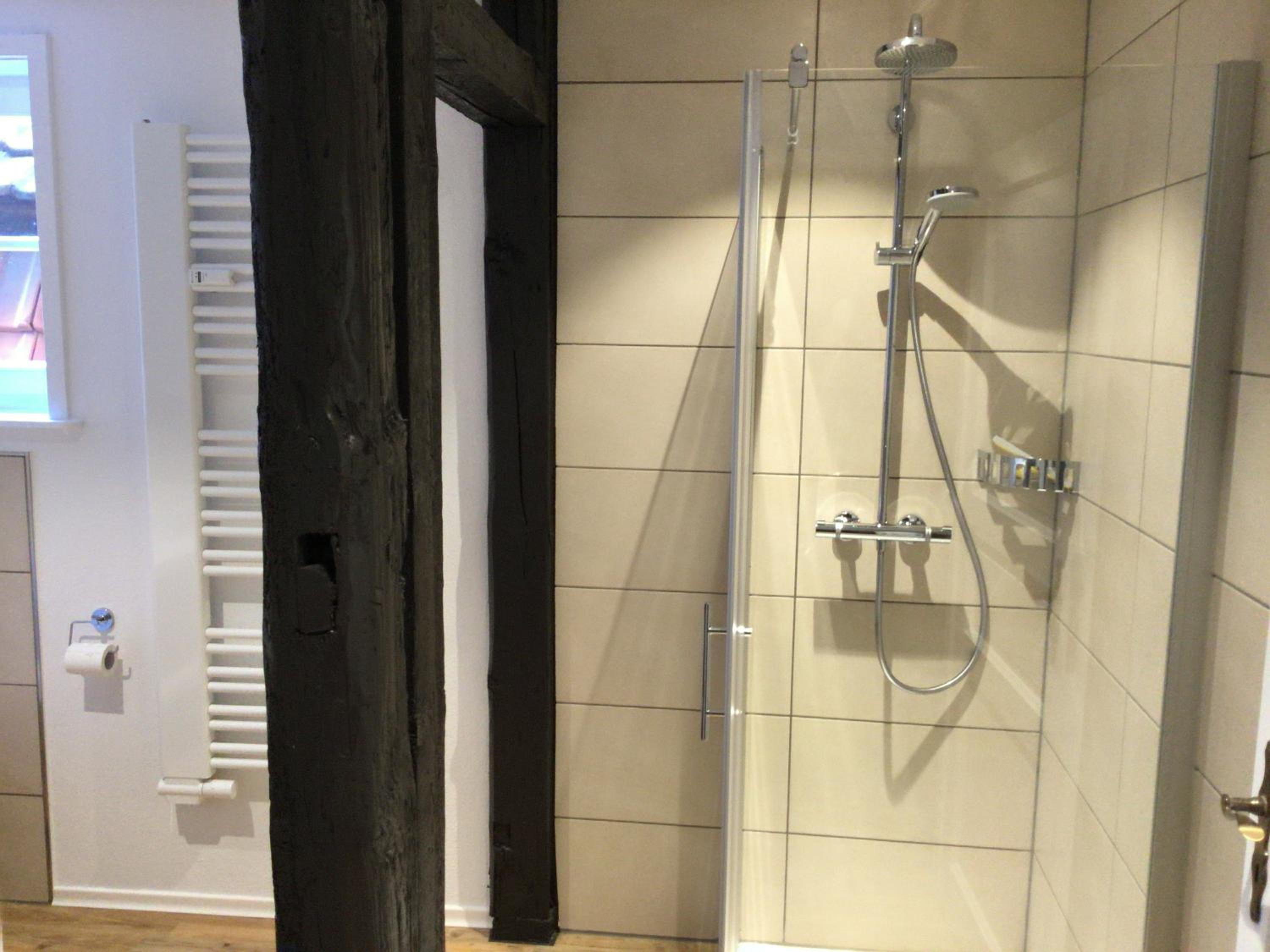 Two-Bedroom Apartment - Photo 12