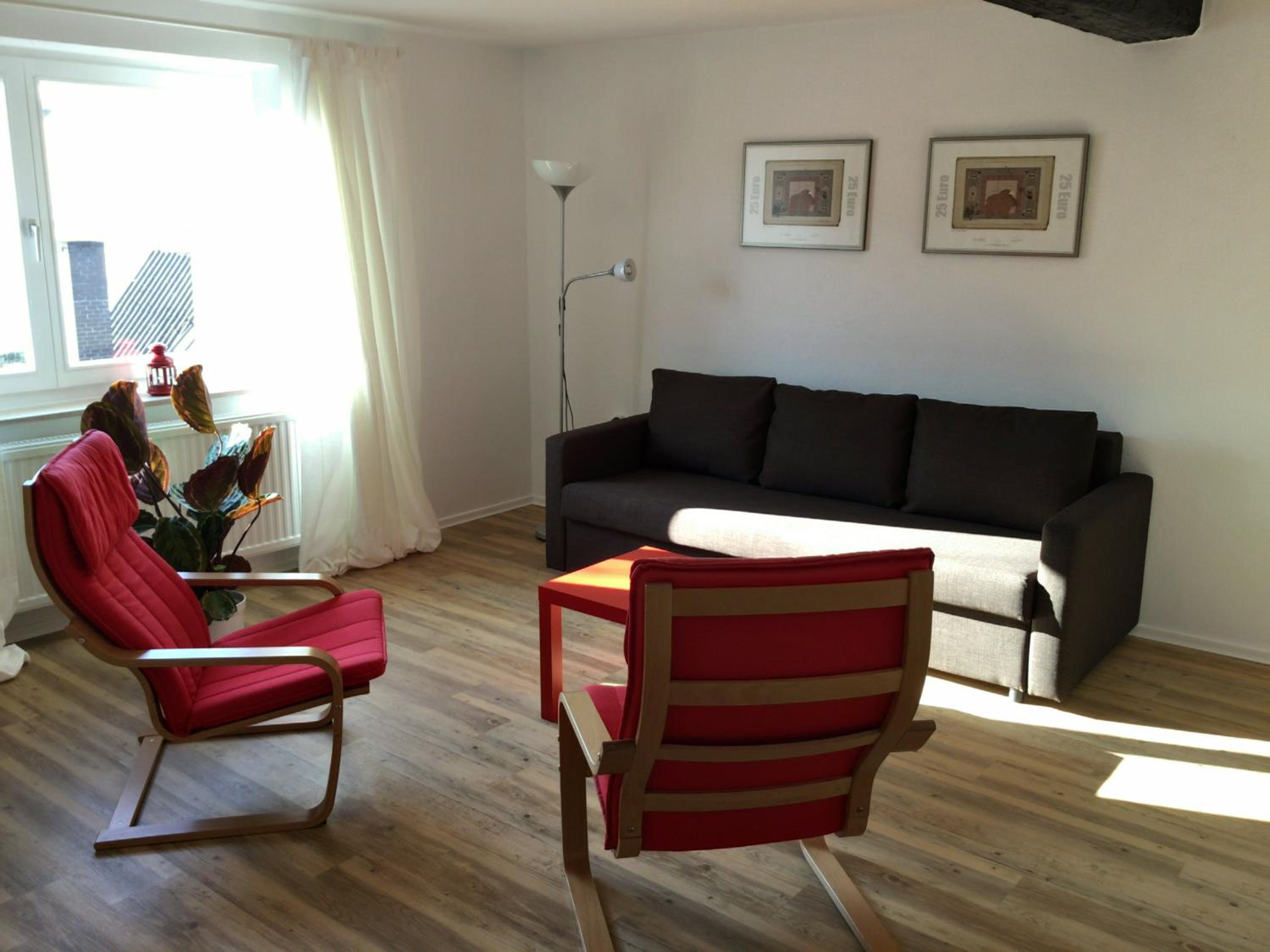 Two-Bedroom Apartment - Photo 9