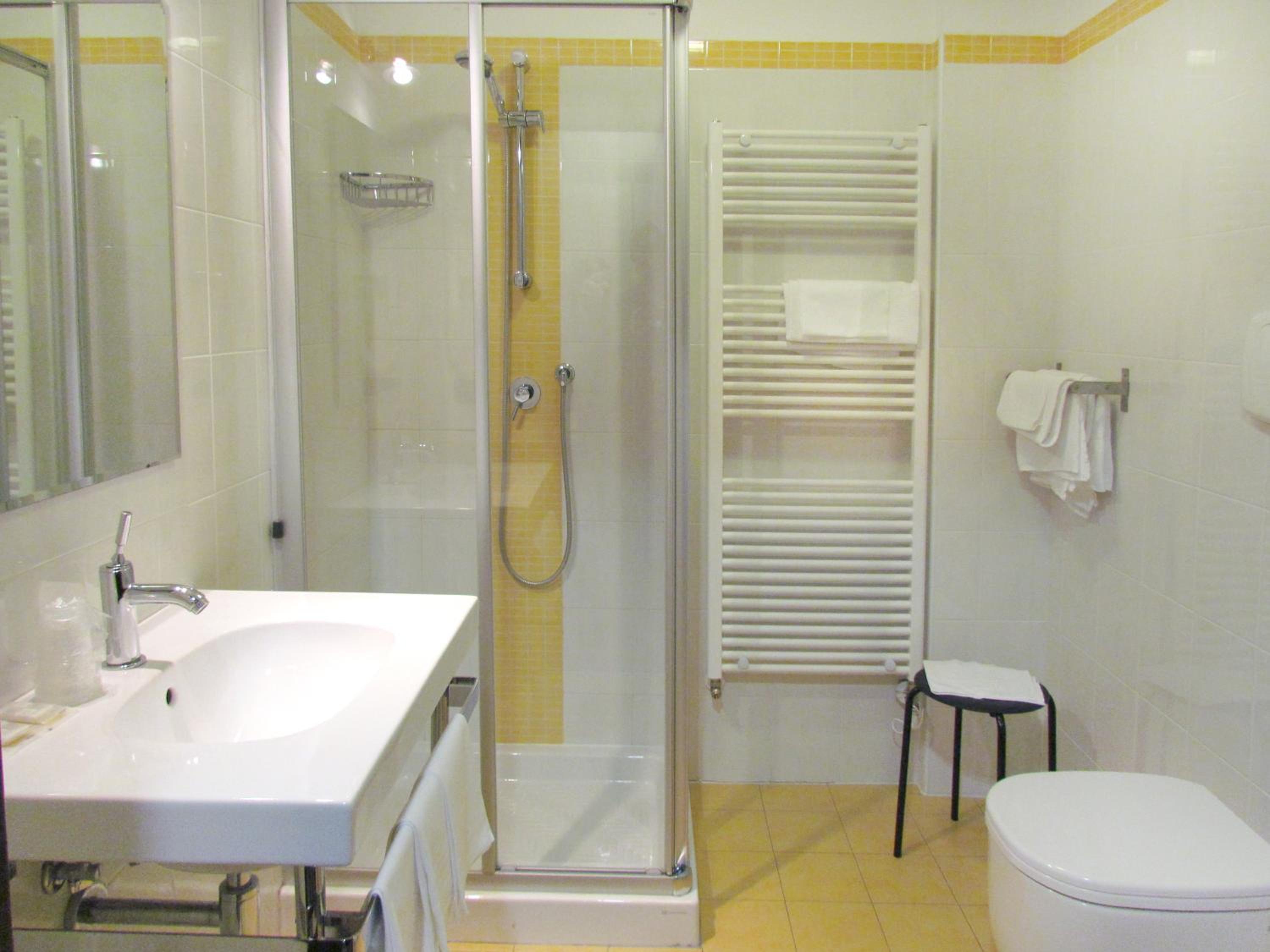 Triple Room - Photo 2