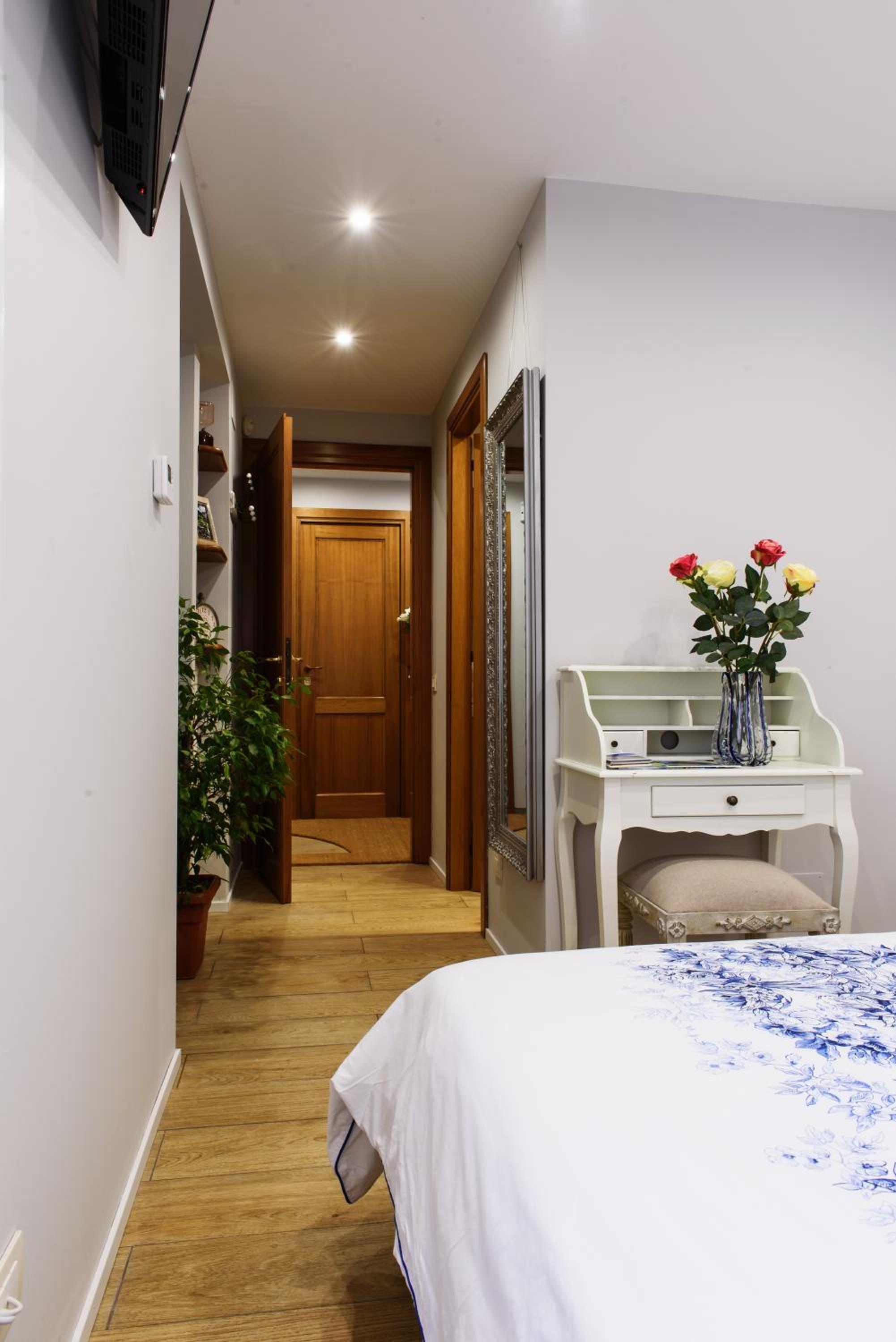 Double Room - Photo 8