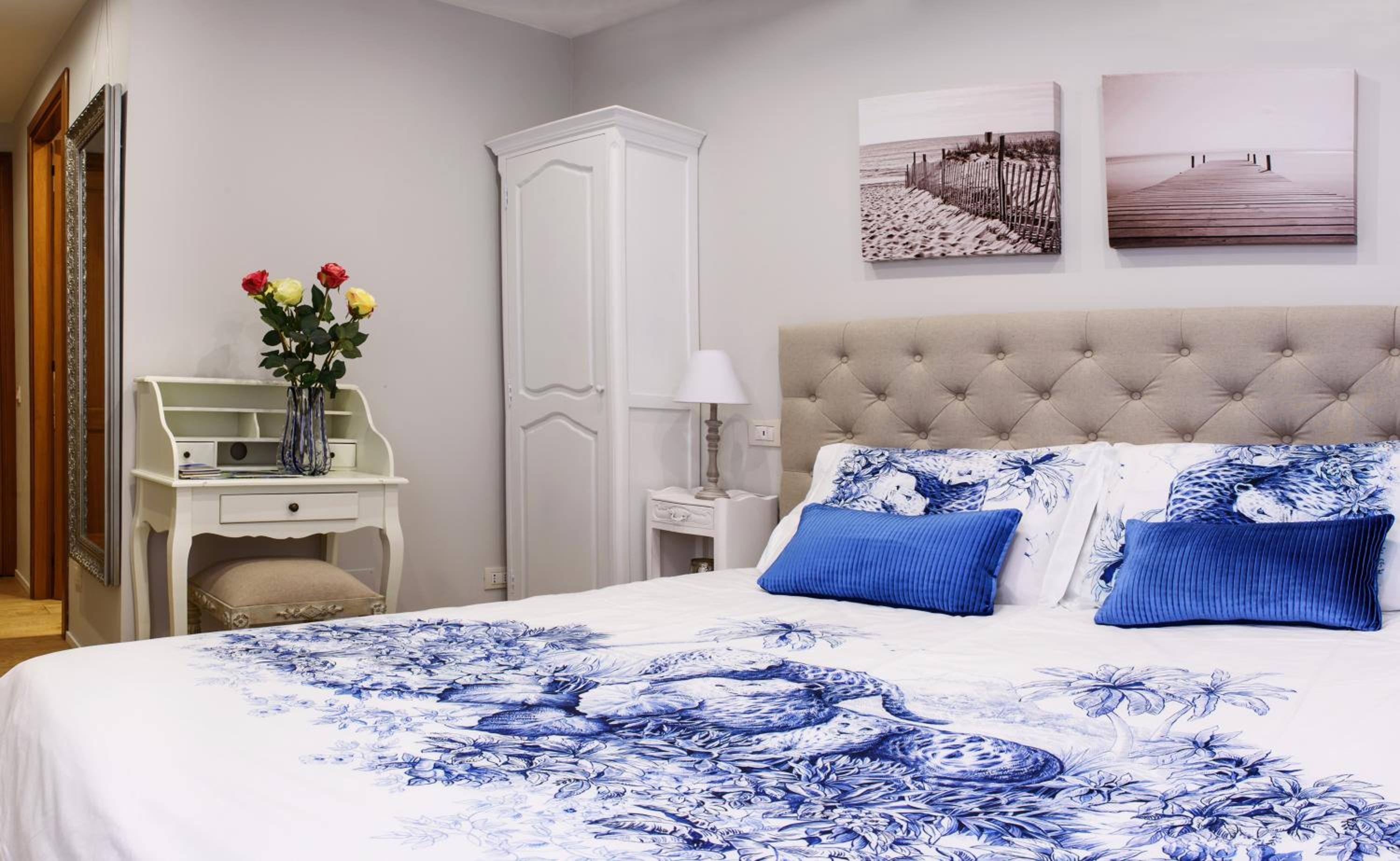 Double Room - Photo 7