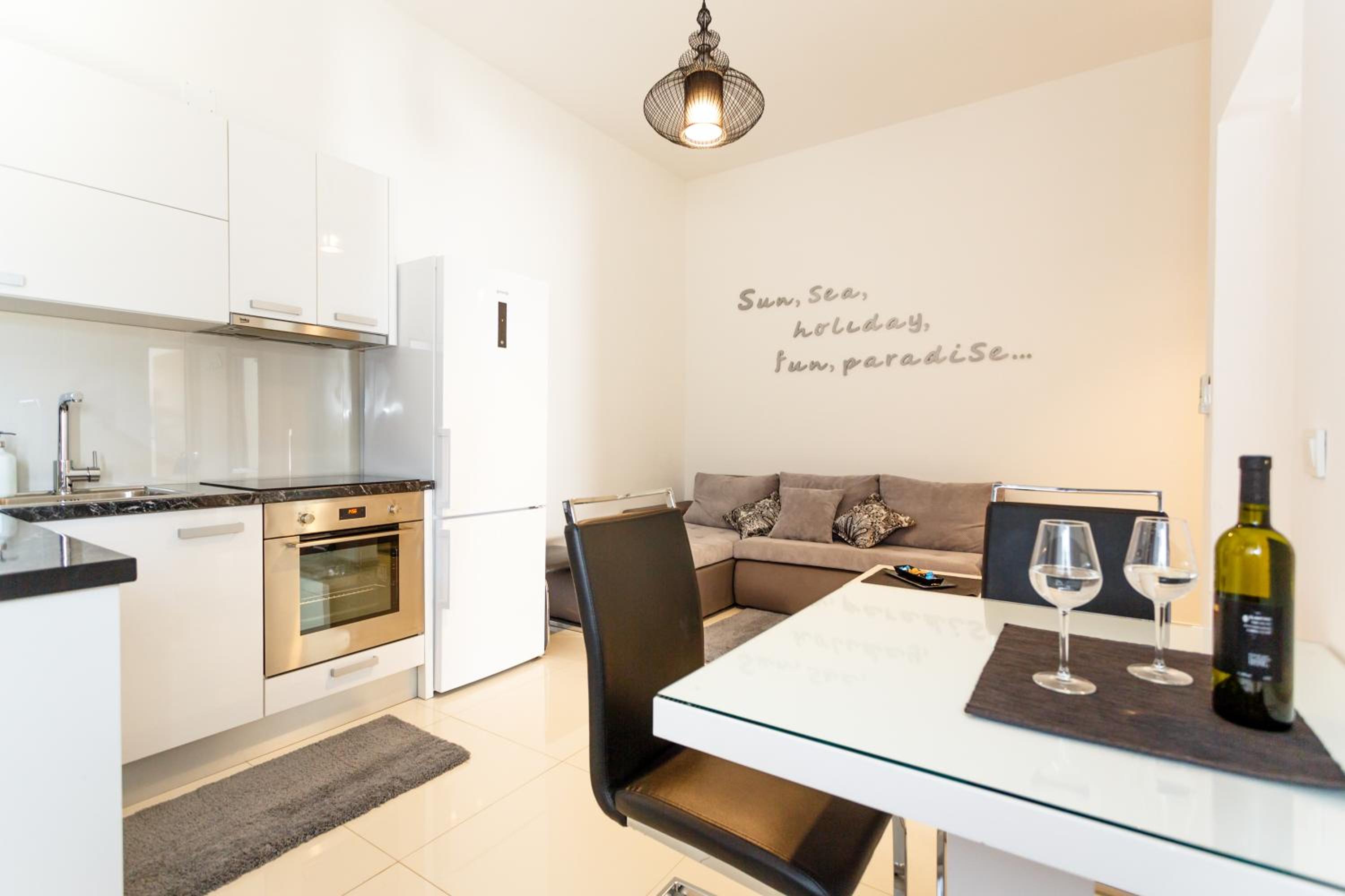 One-Bedroom Apartment with Balcony - Photo 2