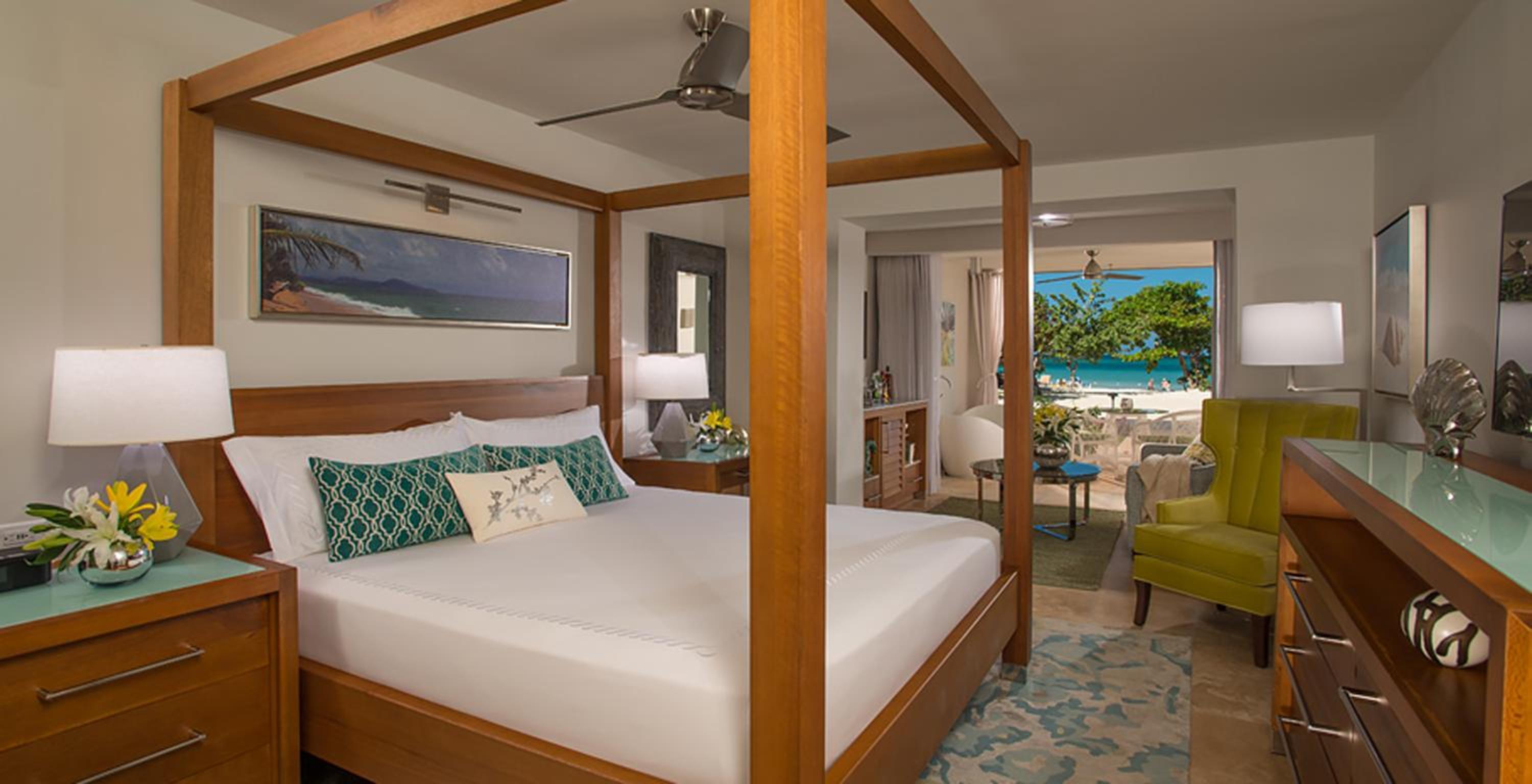 Beachfront Honeymoon Walkout One Bedroom Butler Suite With Tranquility Soaking Tub