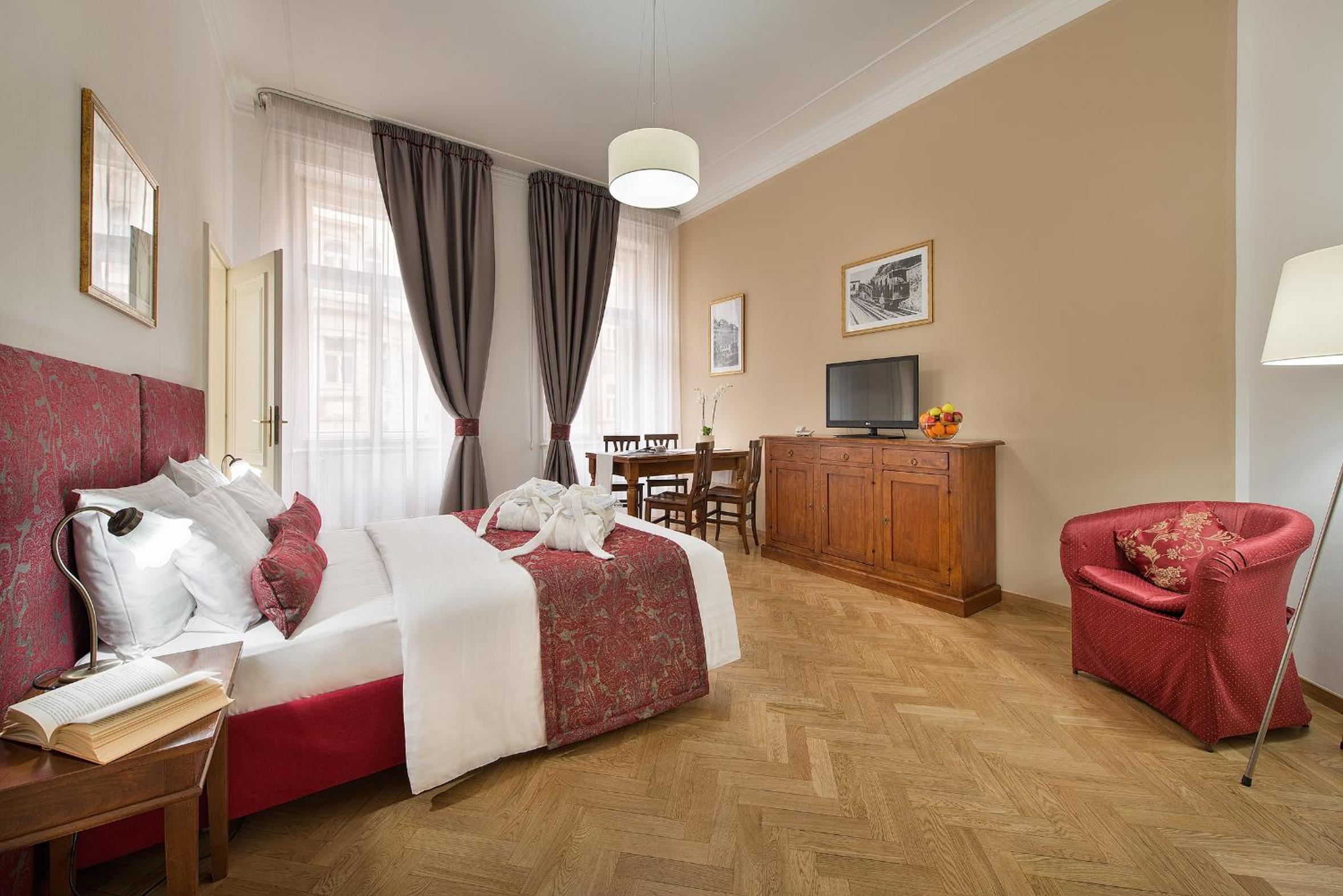 Standard Double Apartment