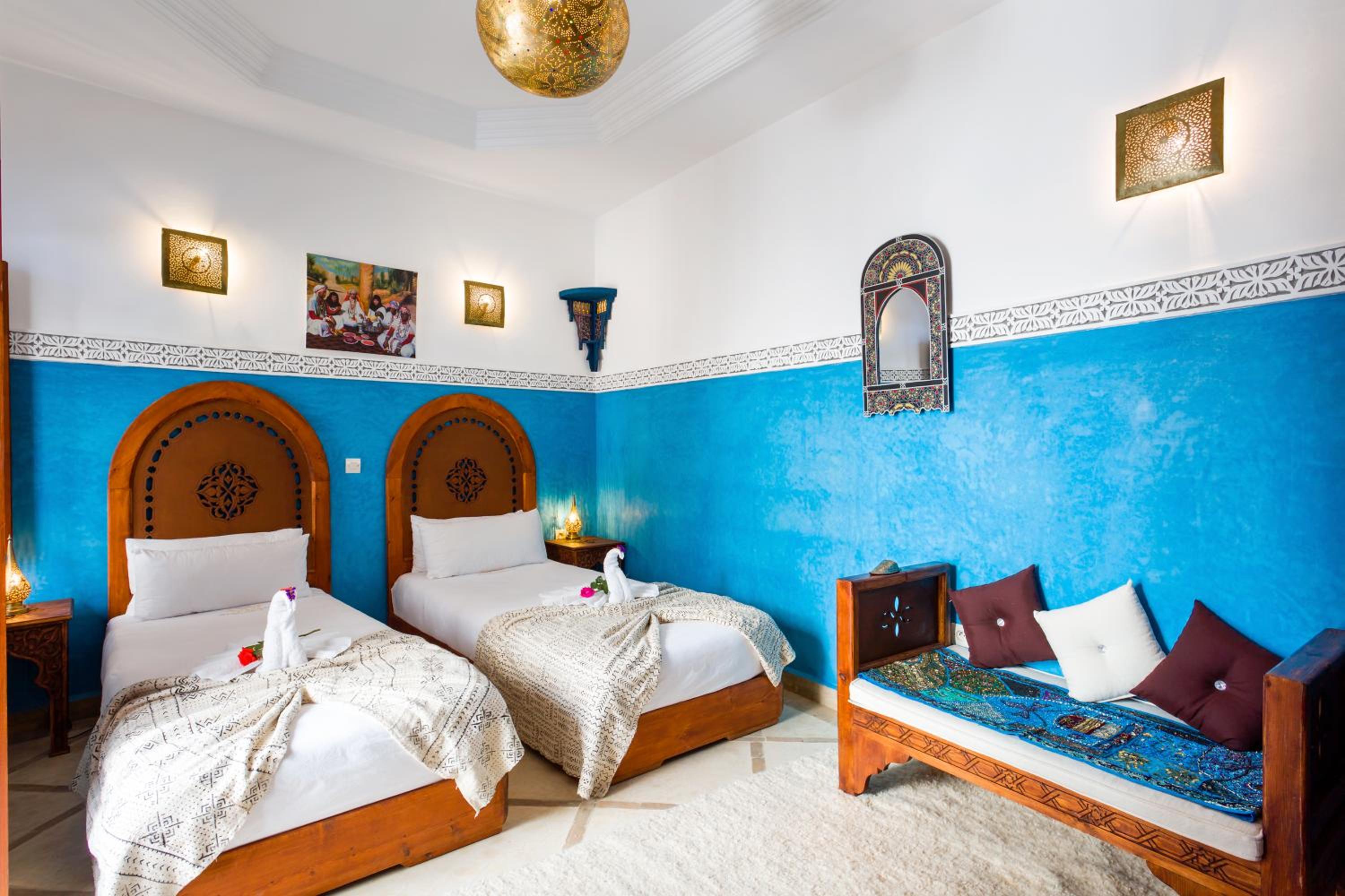 Deluxe Double or Twin Room - Photo 9