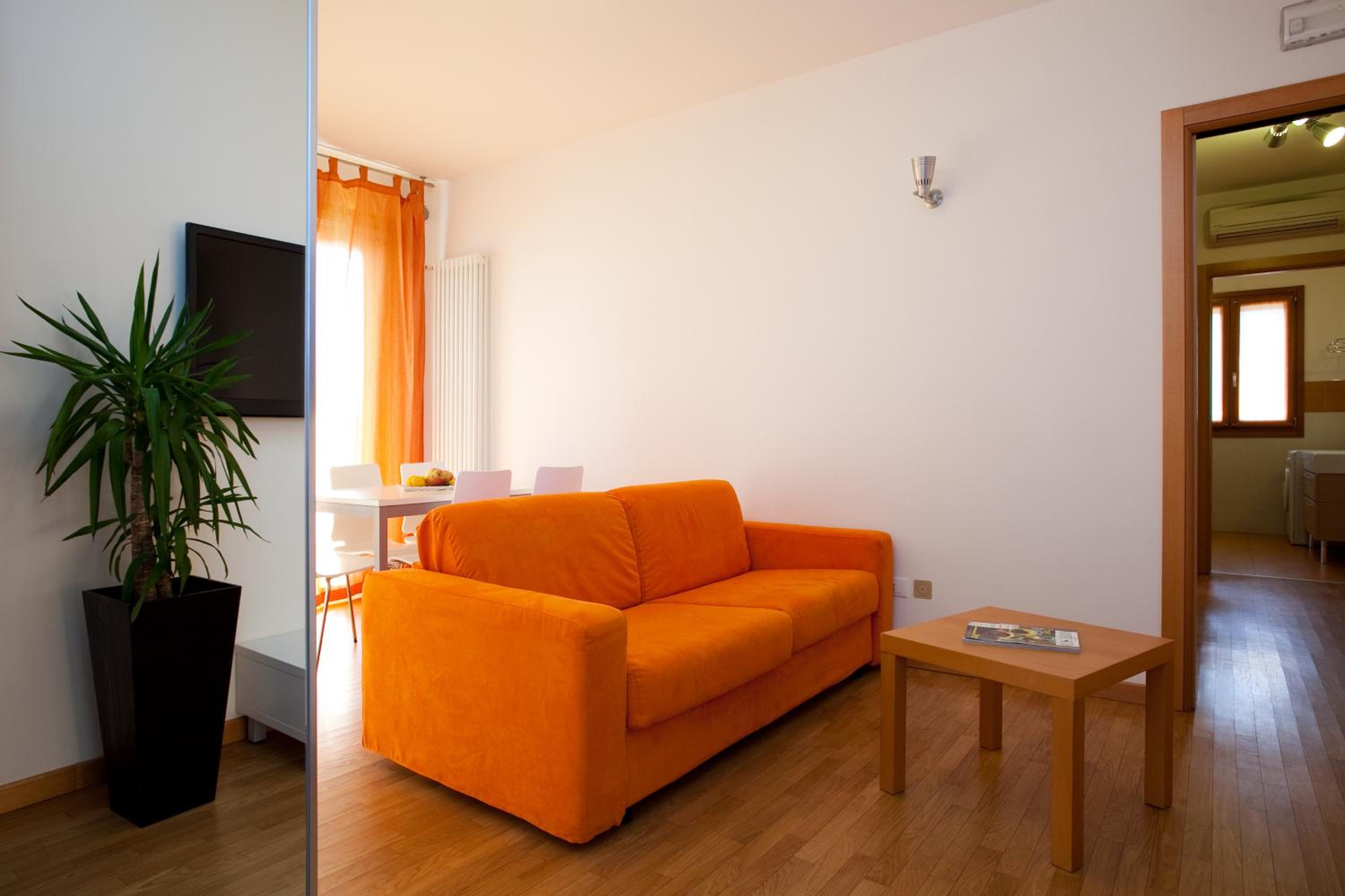 Two-Bedroom Apartment (6 Adults) photo 1