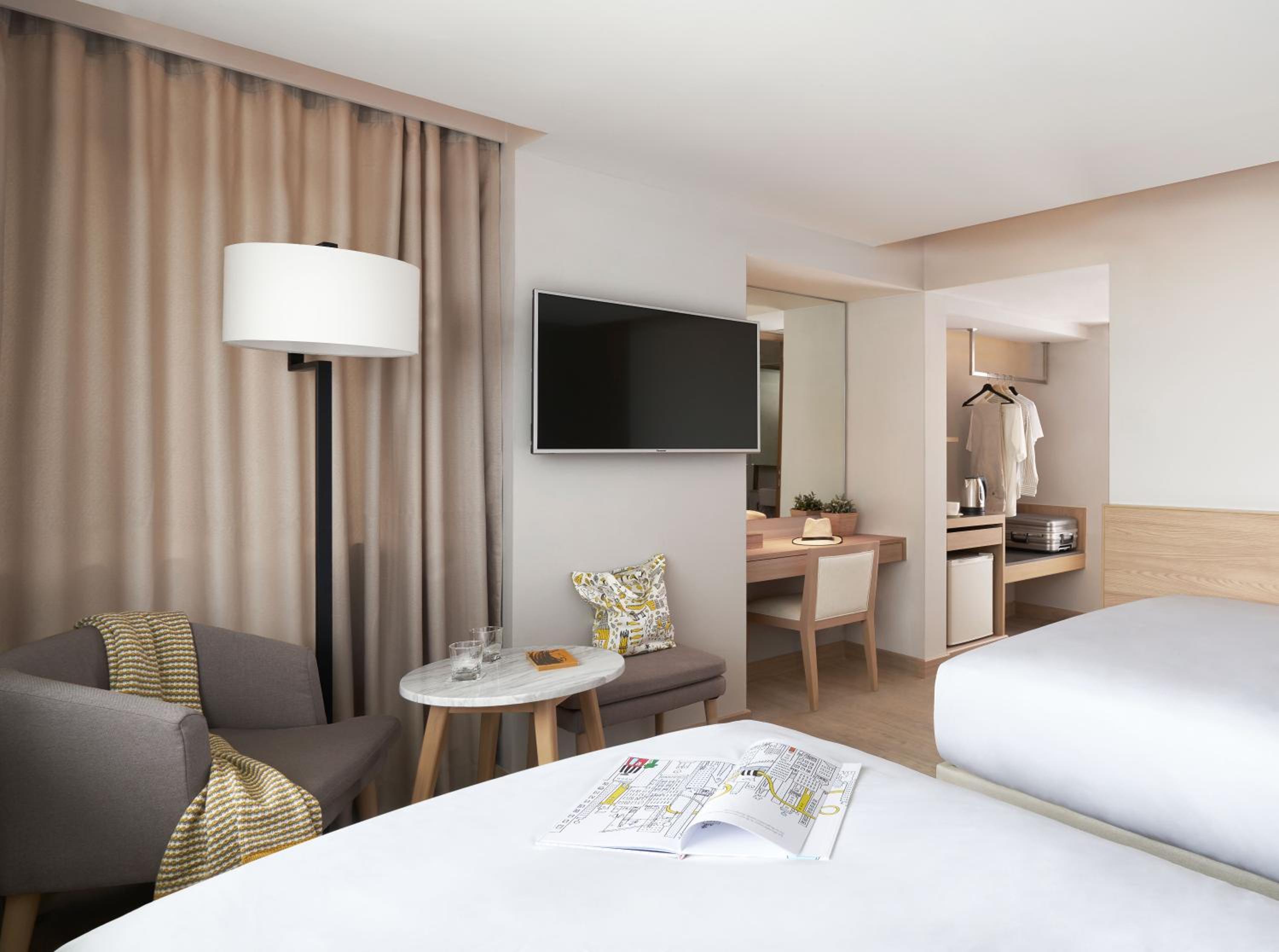 Deluxe Twin Room photo 3