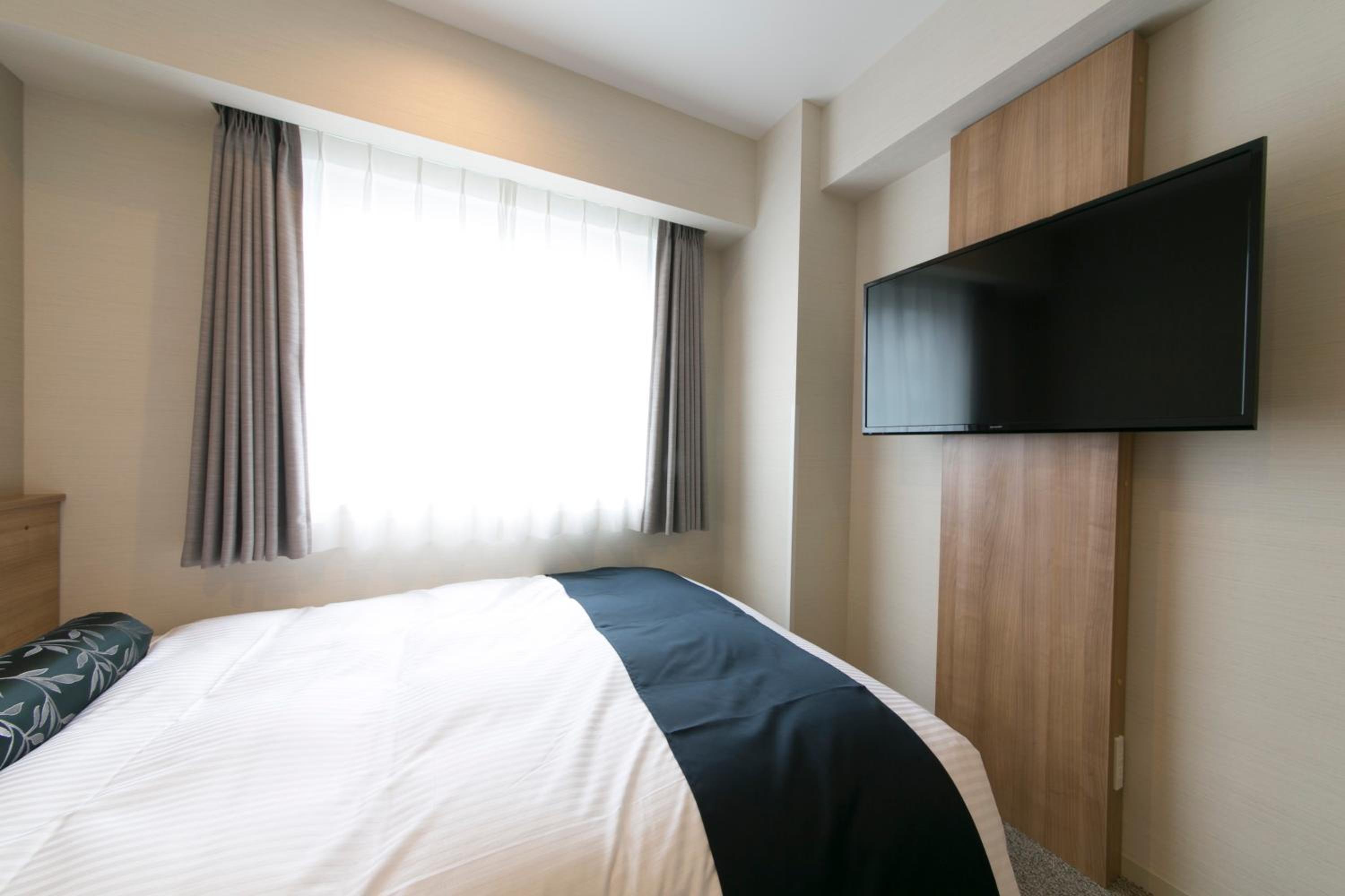 Single Room - Non-Smoking