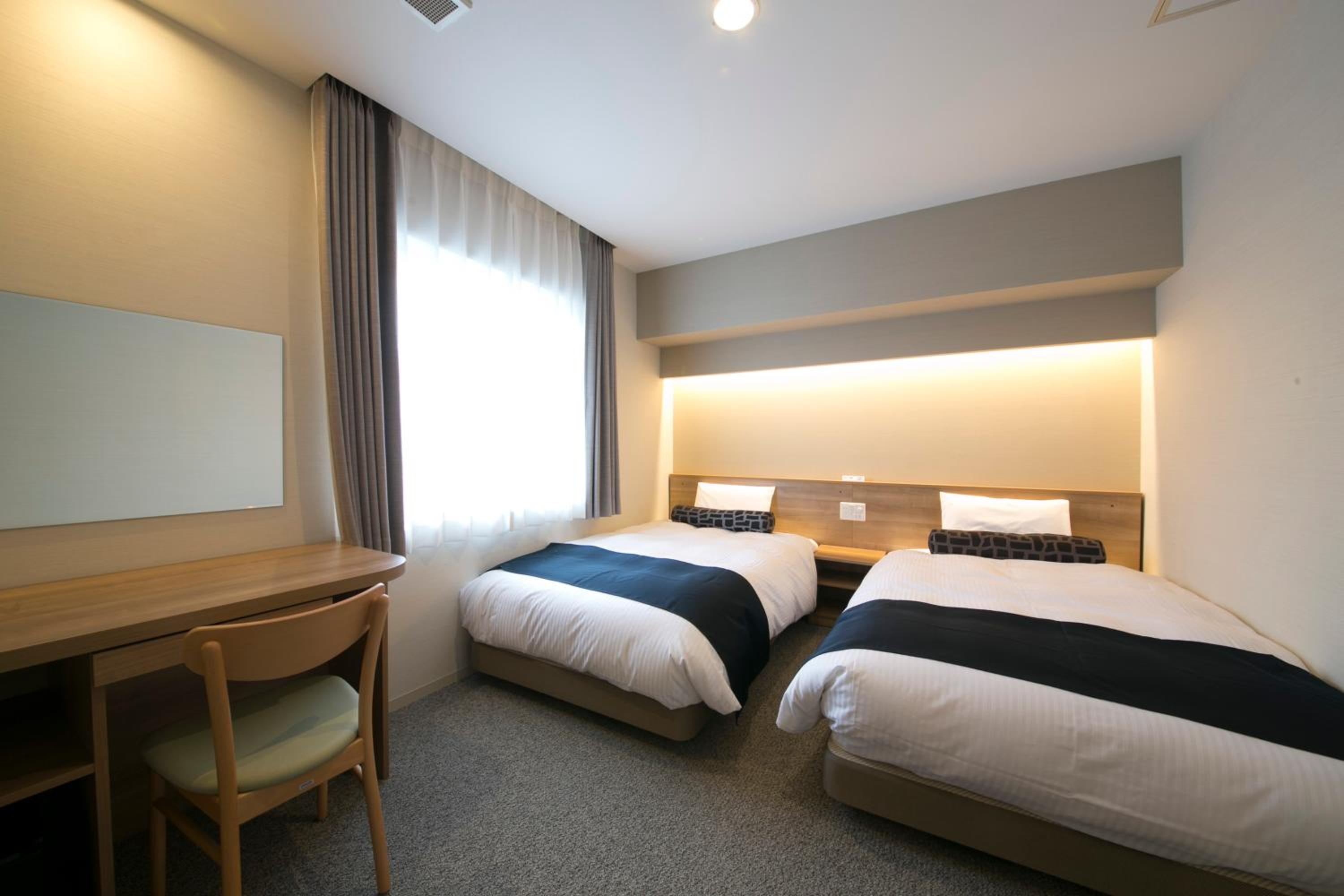 Twin Room - Non-Smoking