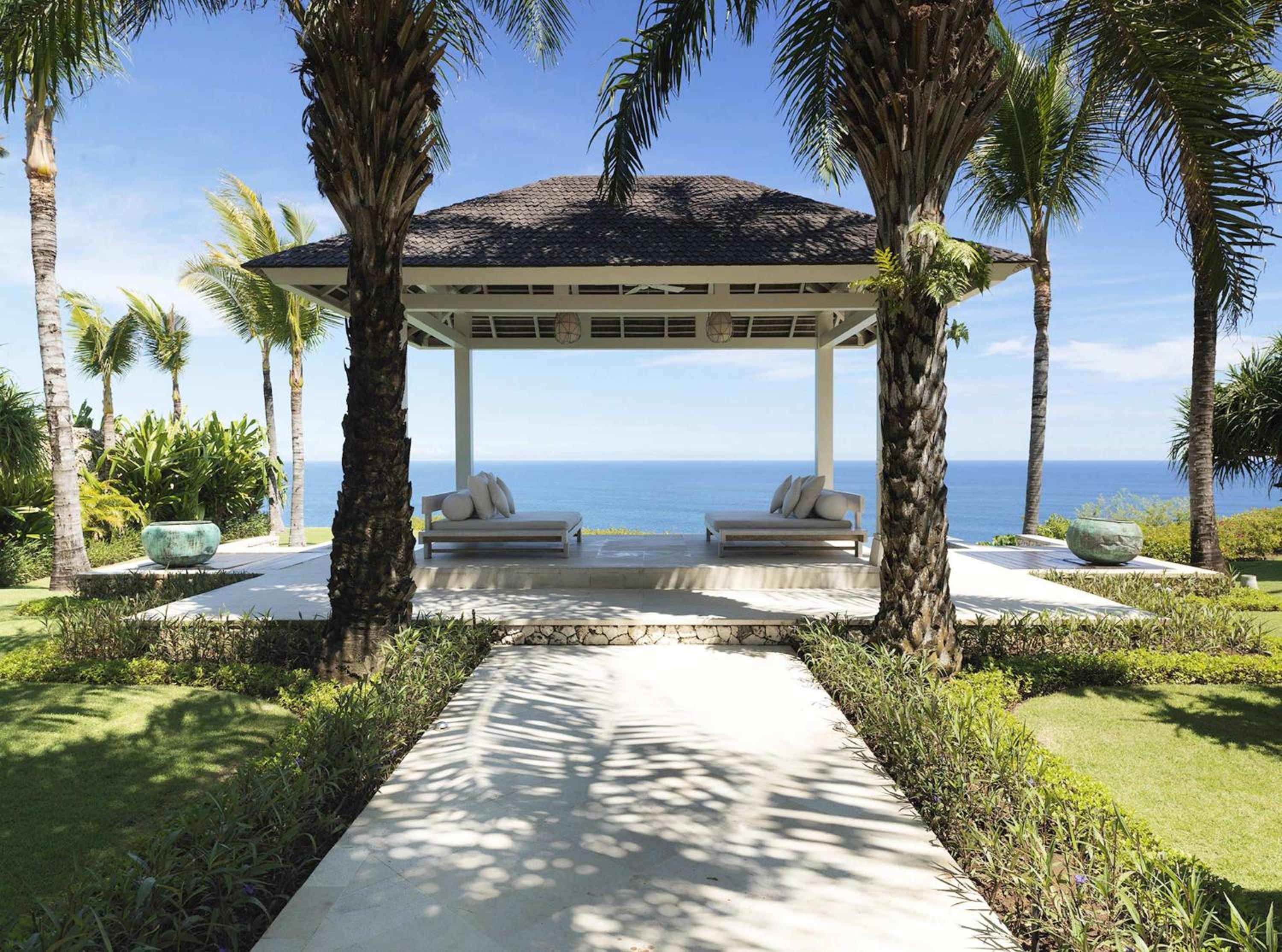 Villa Tamarama - 5 Bedroom Luxury Ocean View Villa - Photo 3