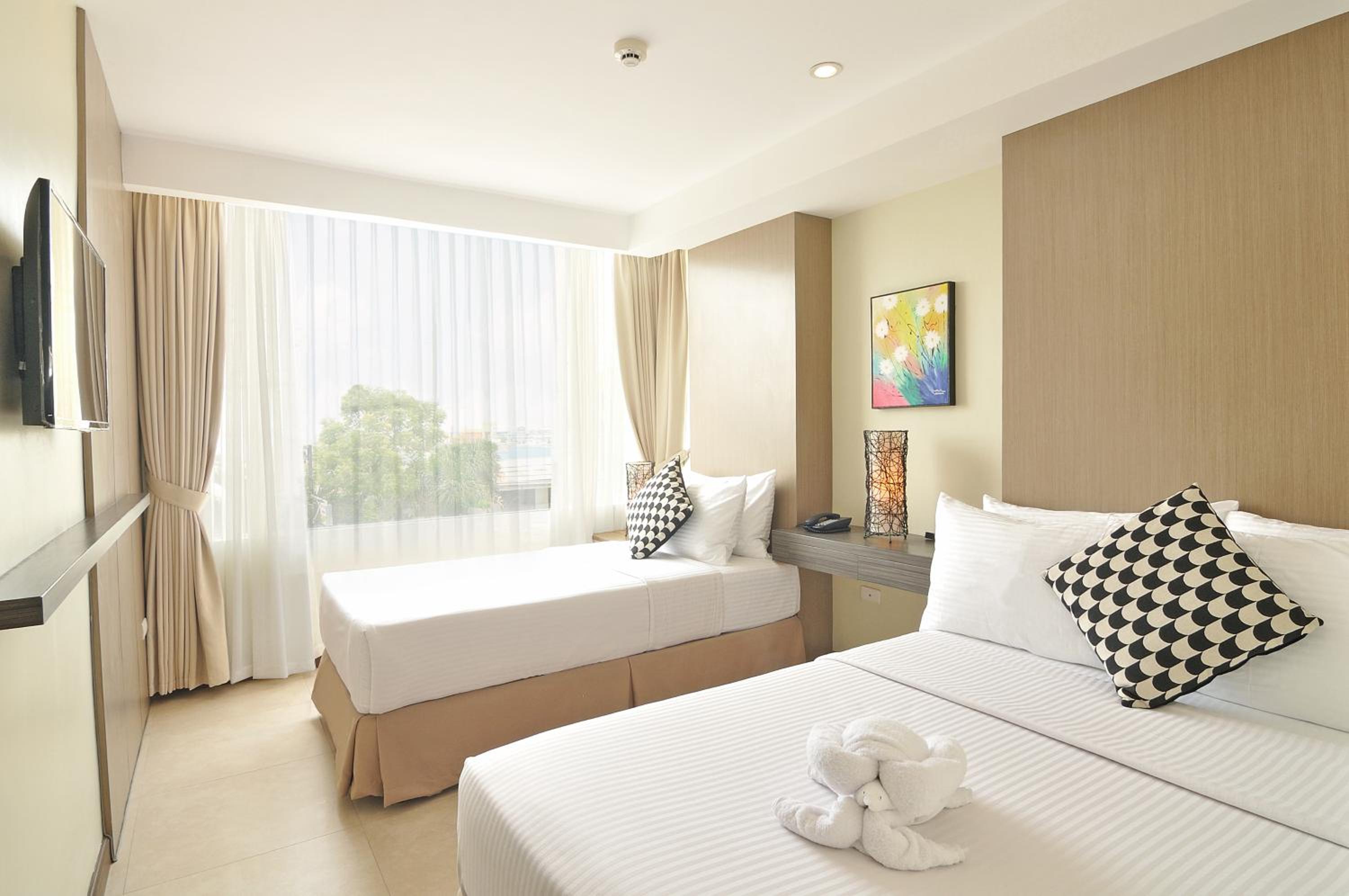 Deluxe Triple Room photo 3