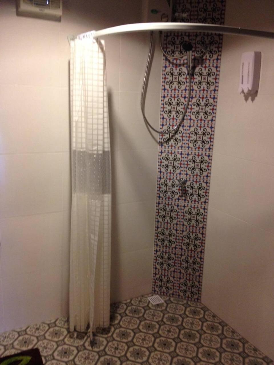 Double Room with Park View - Photo 7