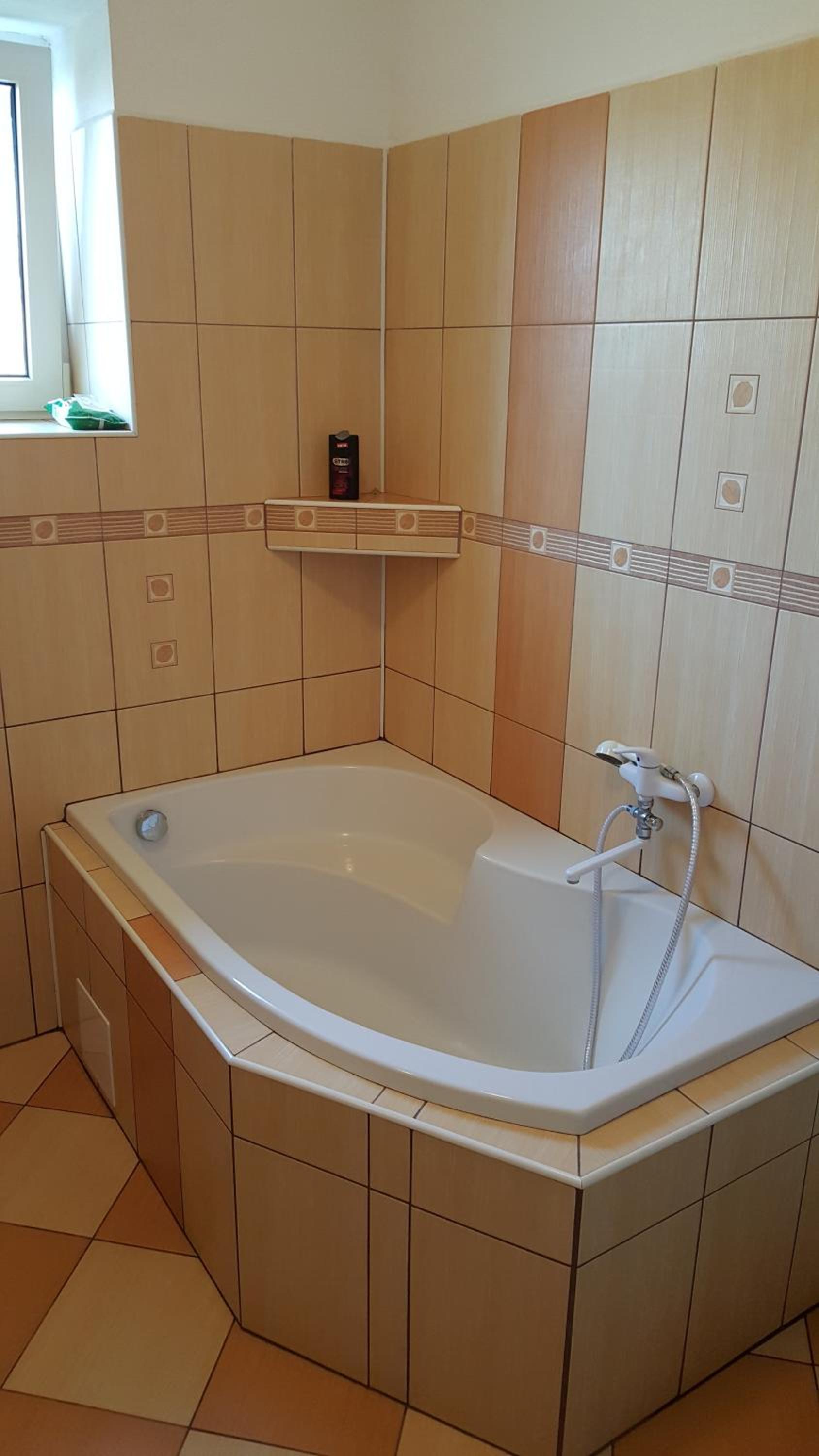 Triple Room with Private Bathroom - Photo 9