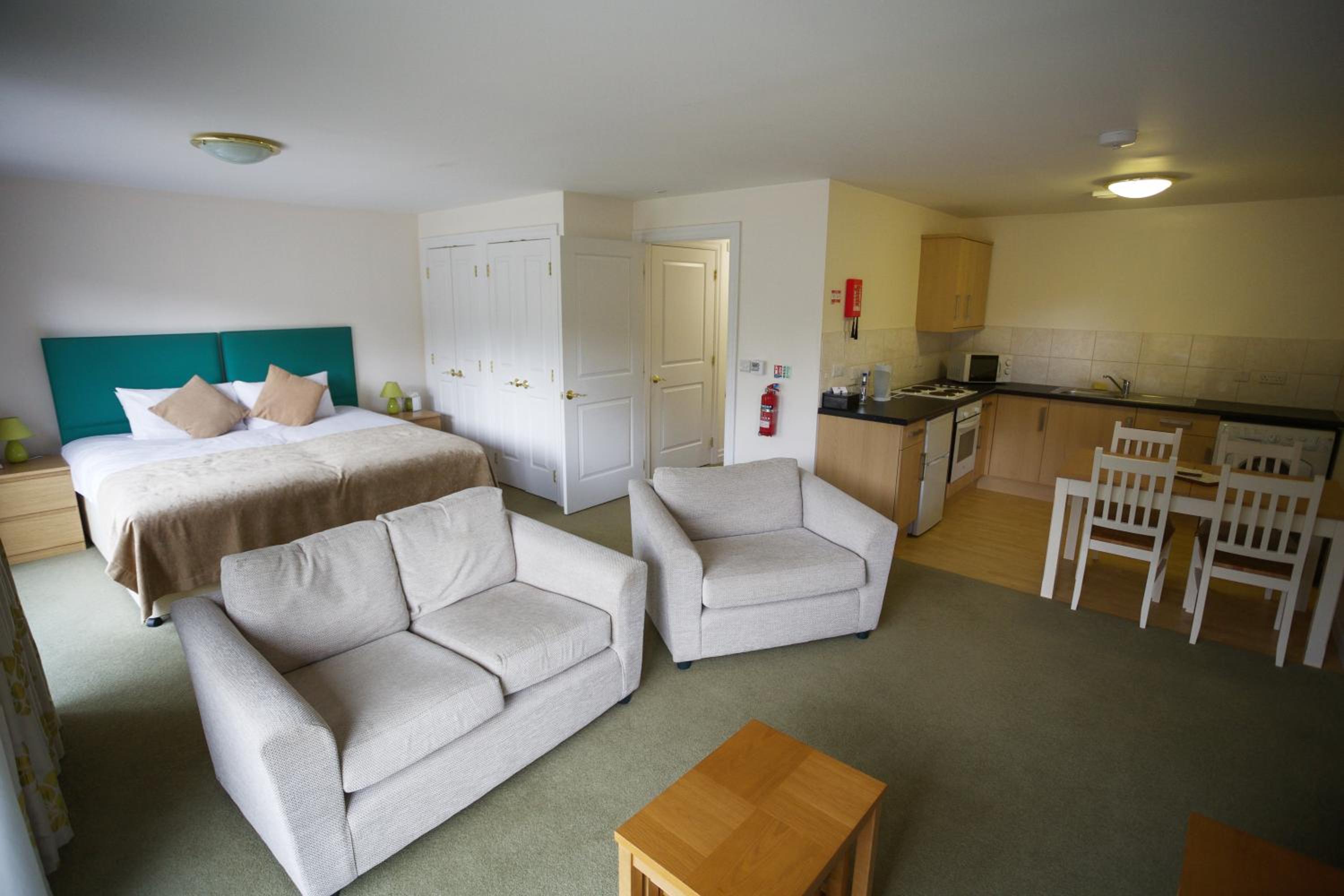 Pavilion Lodge photo 1