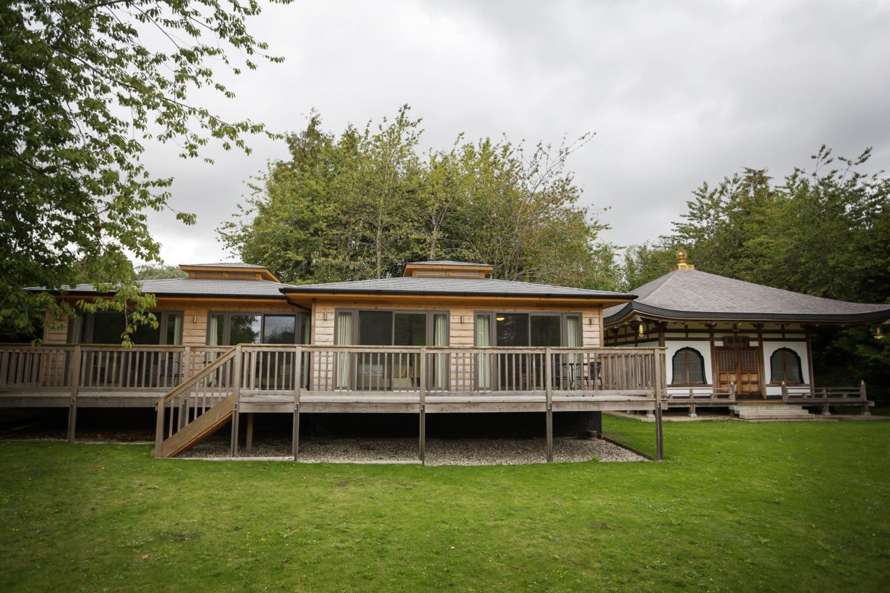 Pavilion Lodge photo 3