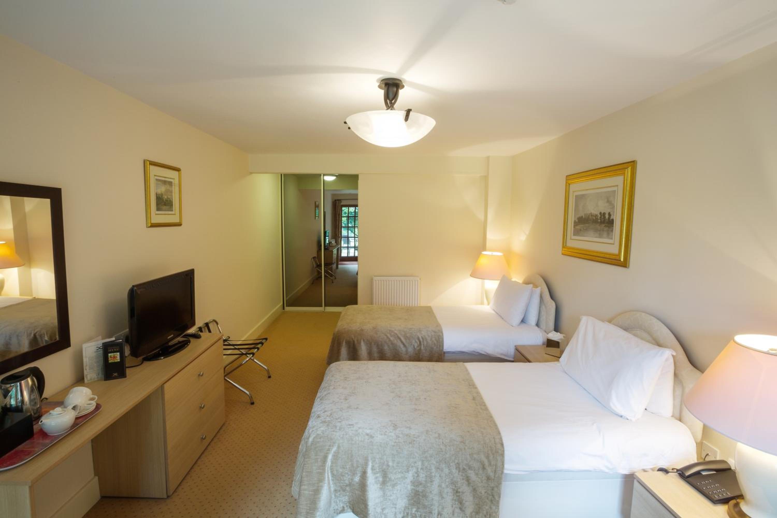 Twin Room with Lake View