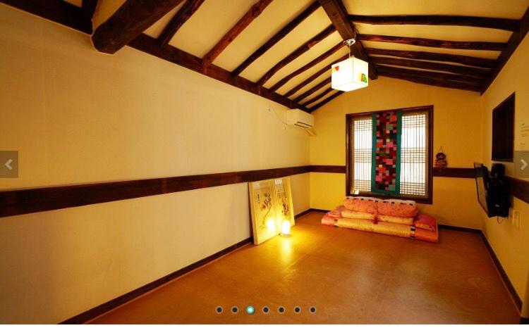 Standard Family Room - Photo 9