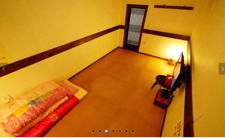 Family Room photo 3