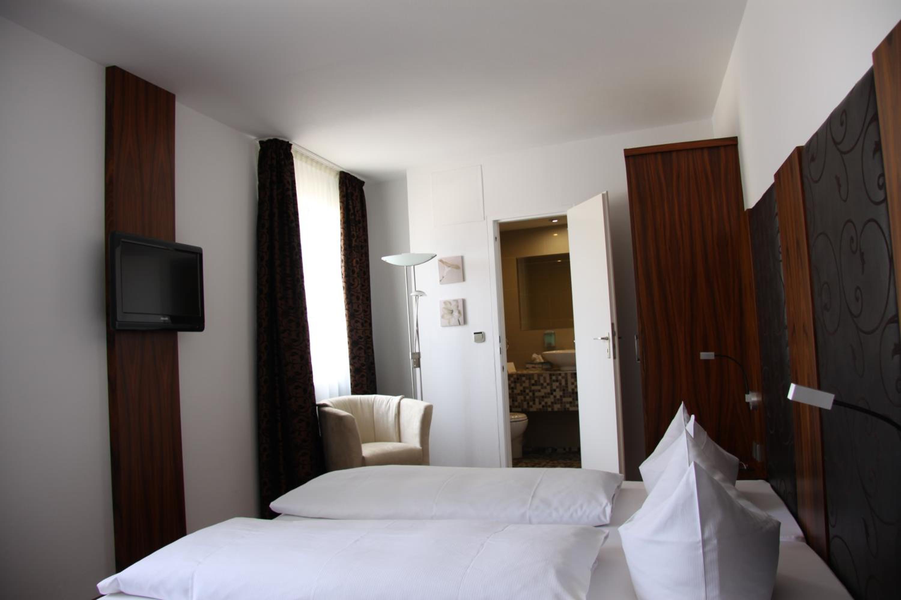 Comfort Double Room - Photo 2