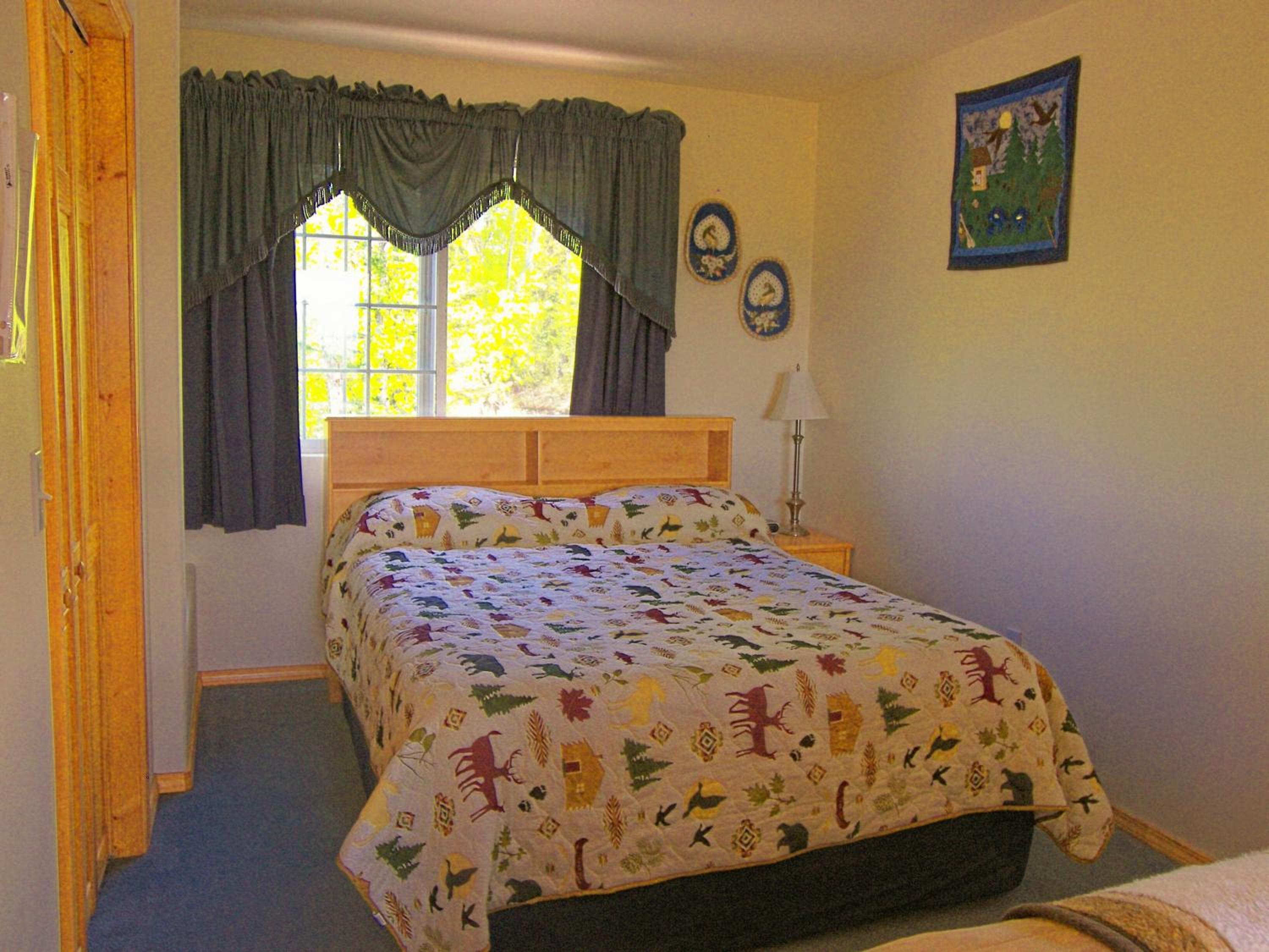 Family Room with Mountain View photo 1