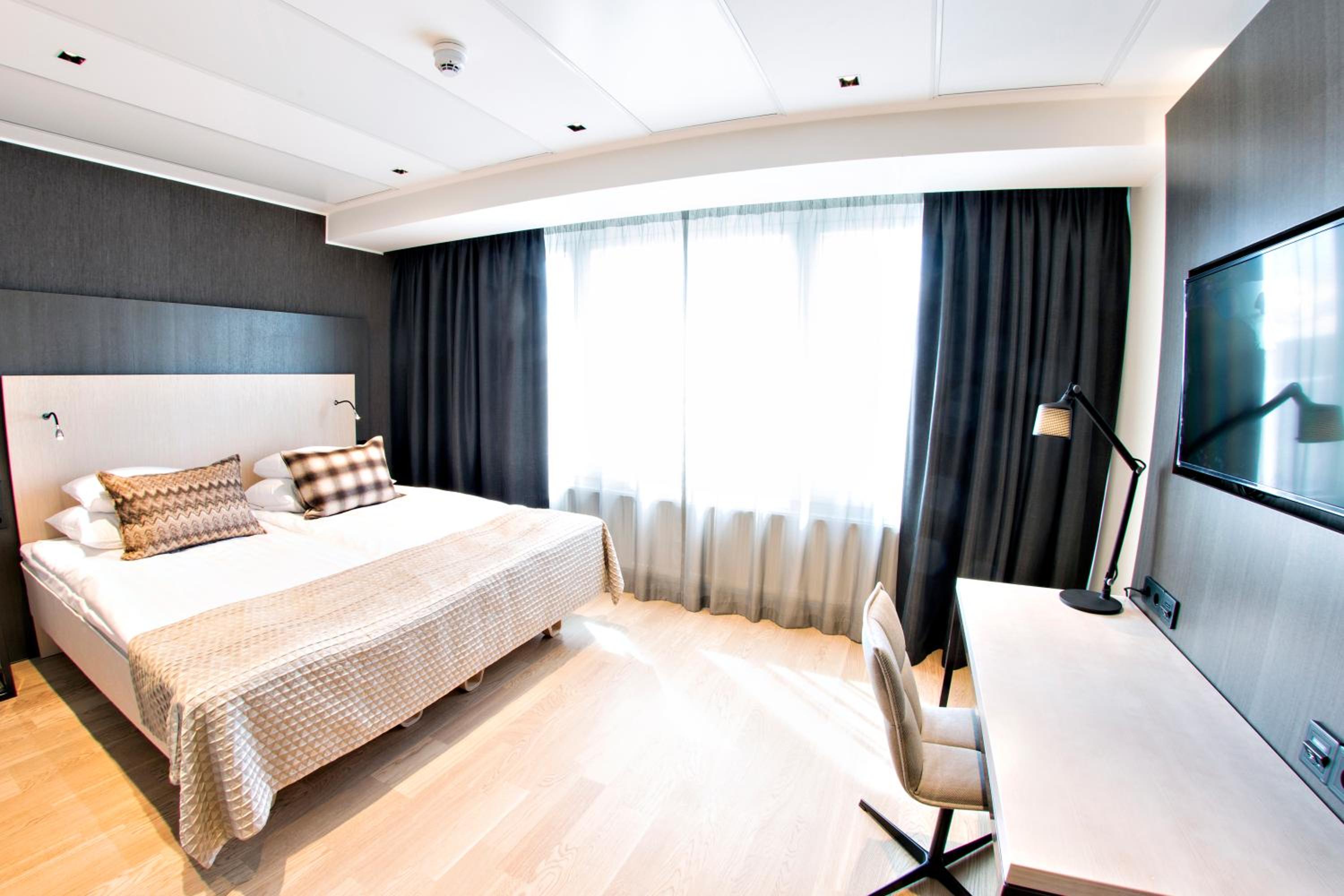 Superior King Room photo 2
