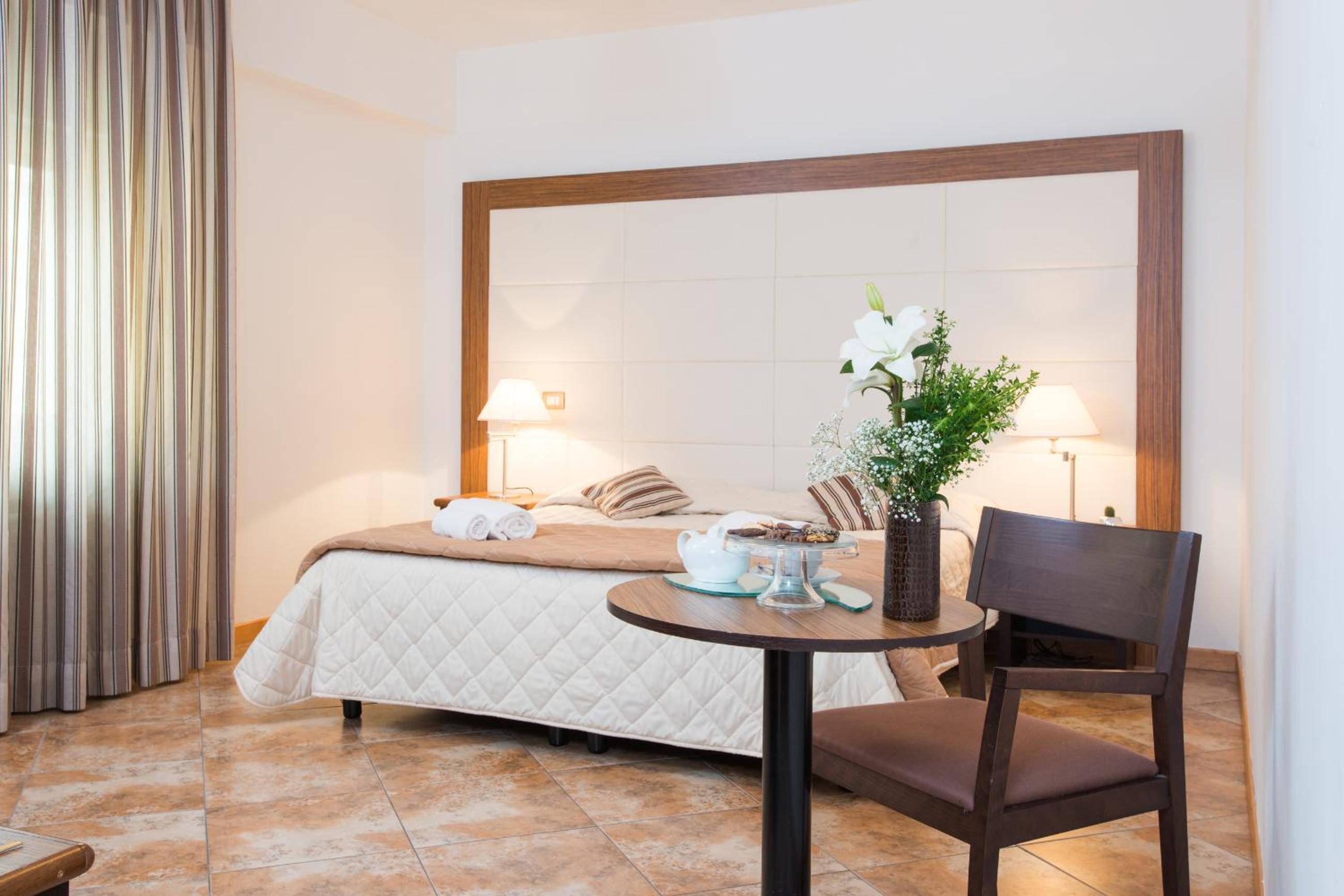 Double or Twin Room - Photo 1