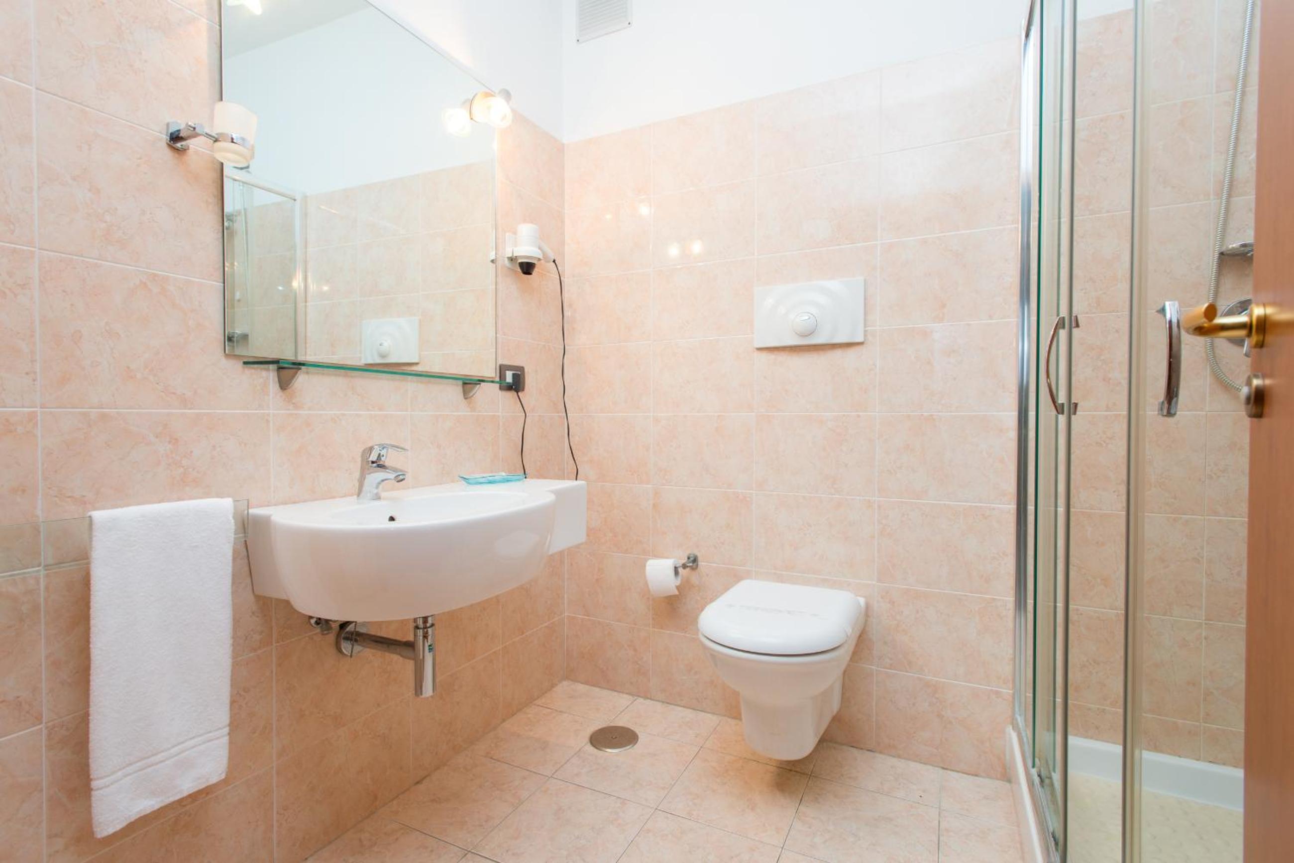 Triple Room - Photo 4