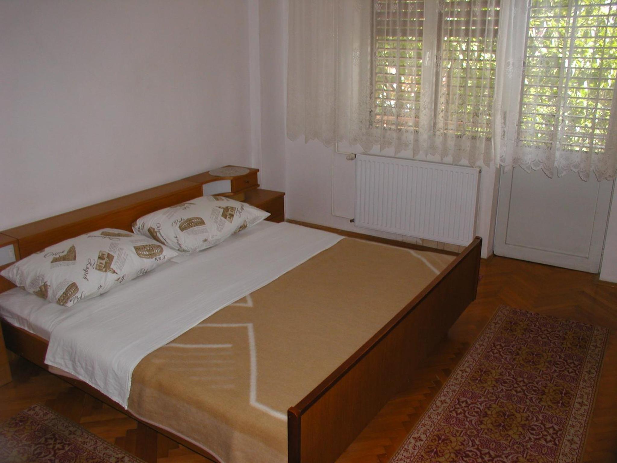 Apartment with Garden View