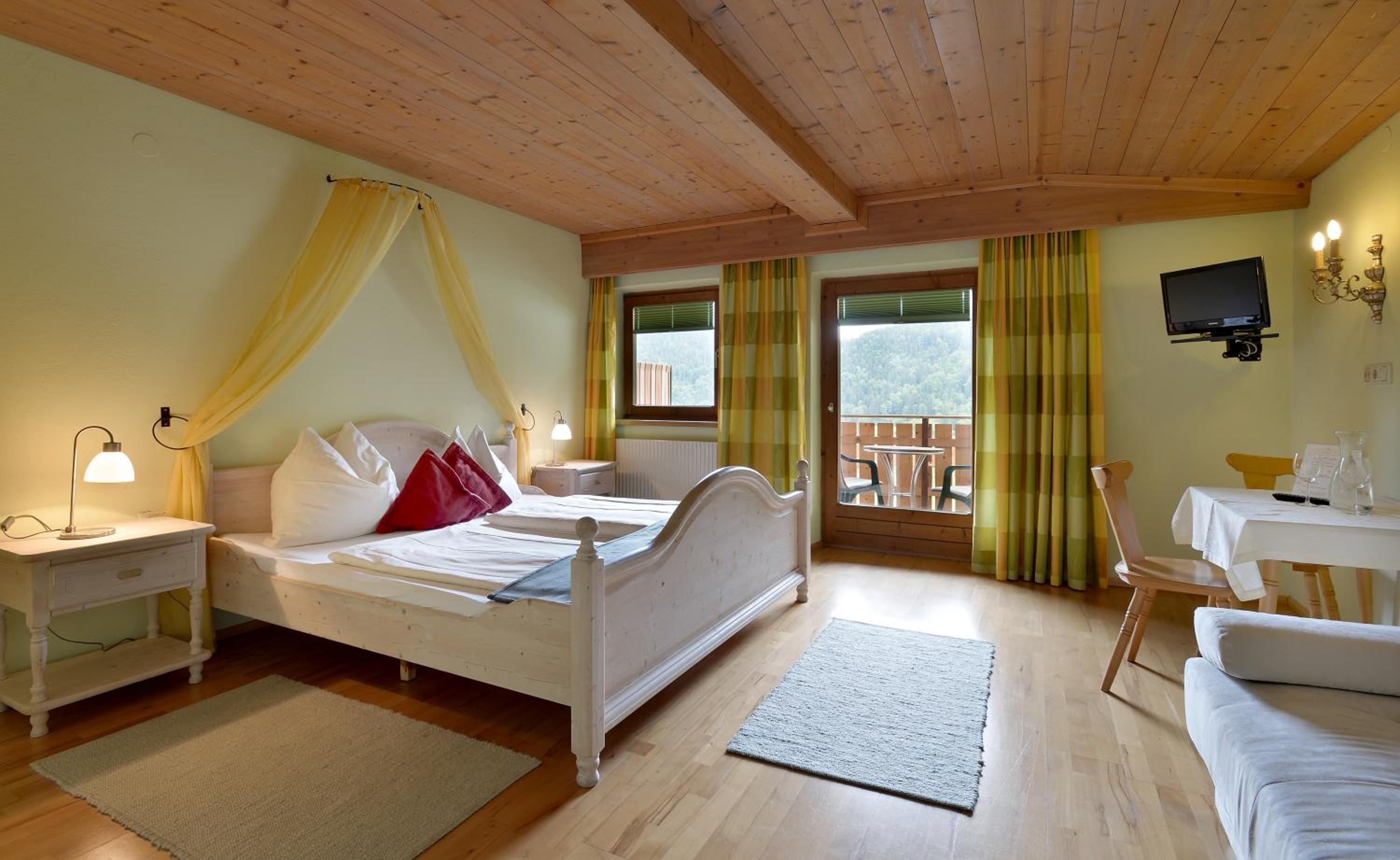Double Room with Balcony and Panorama View photo 2