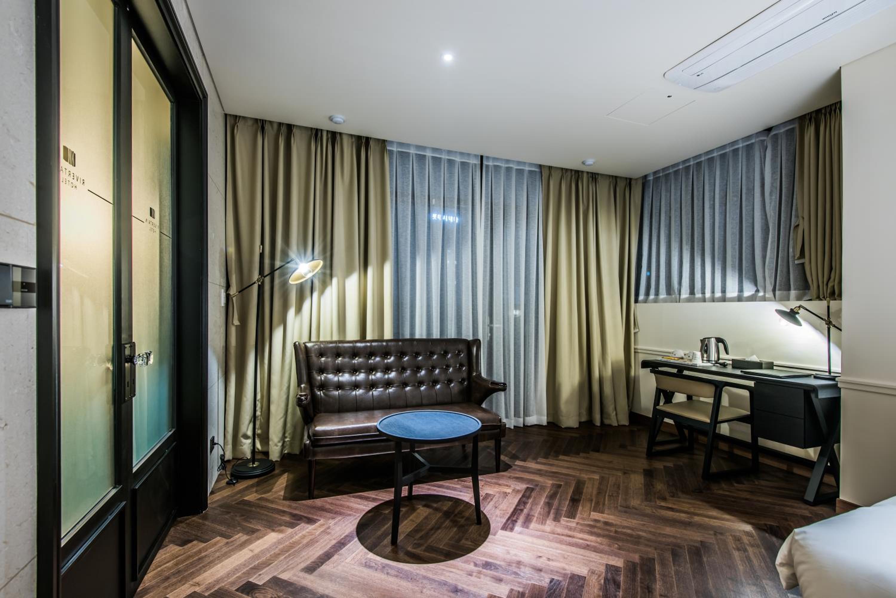 Premier Double Room With Balcony