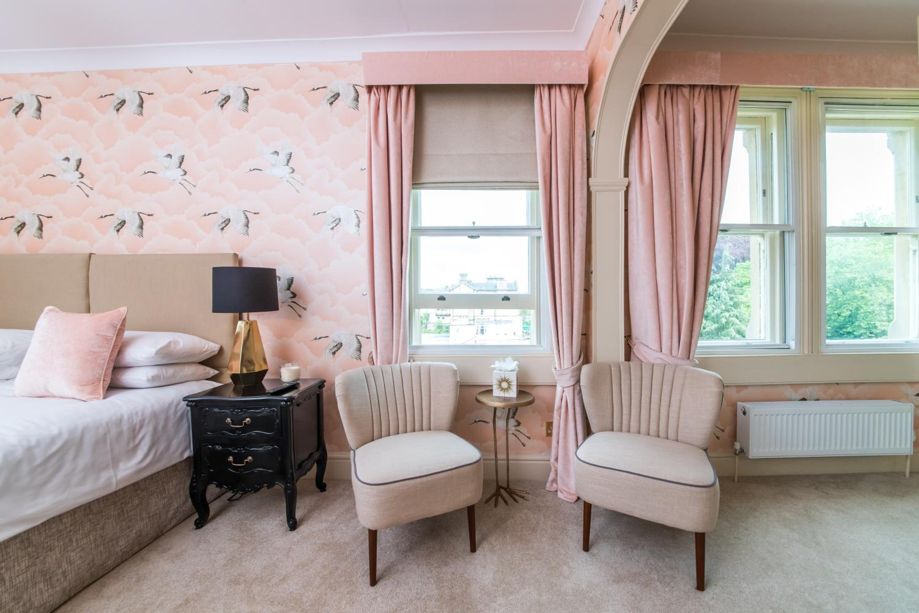 Superior Double or Twin Room - Photo 11