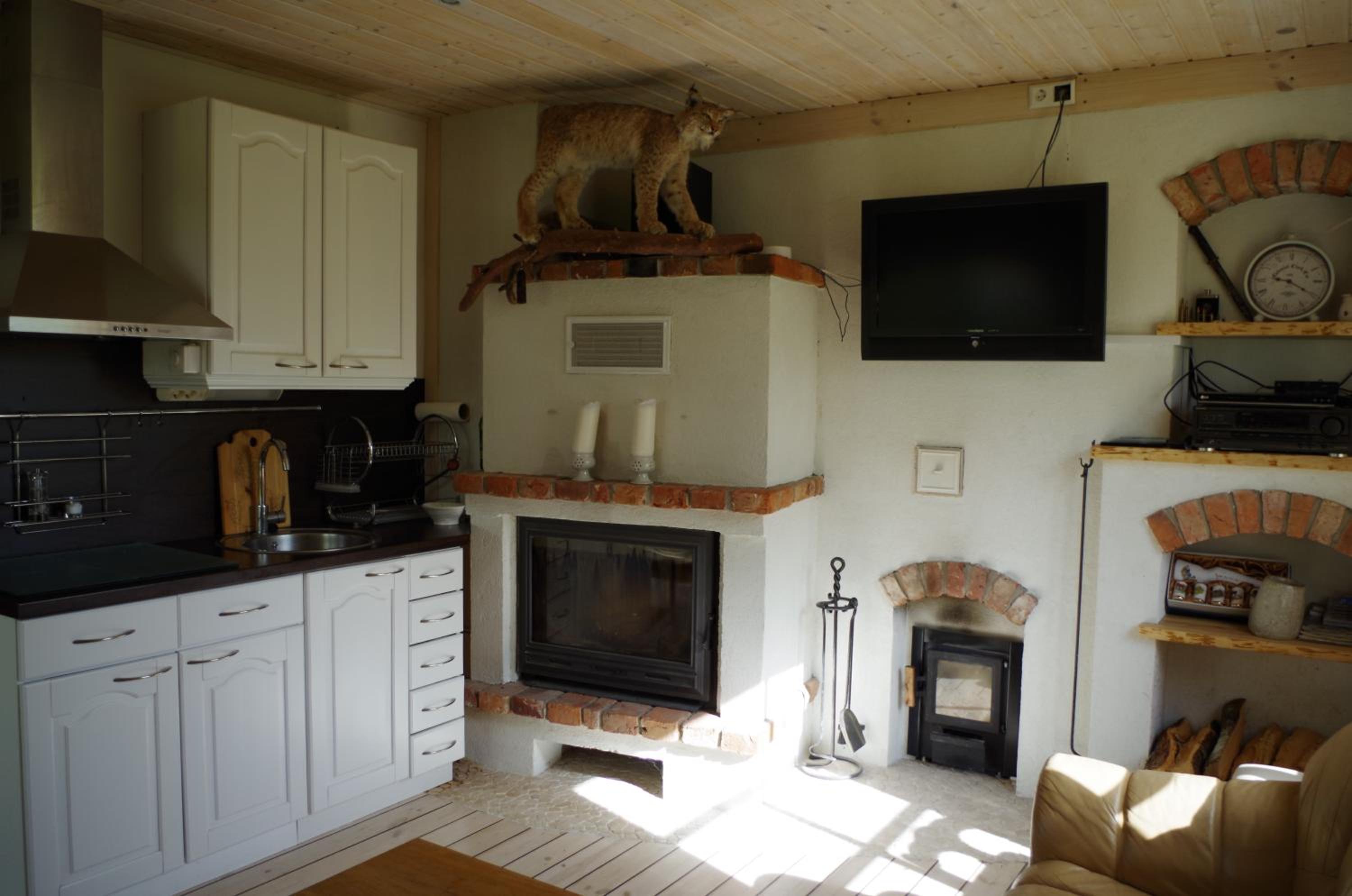 Two-Bedroom House - Photo 20