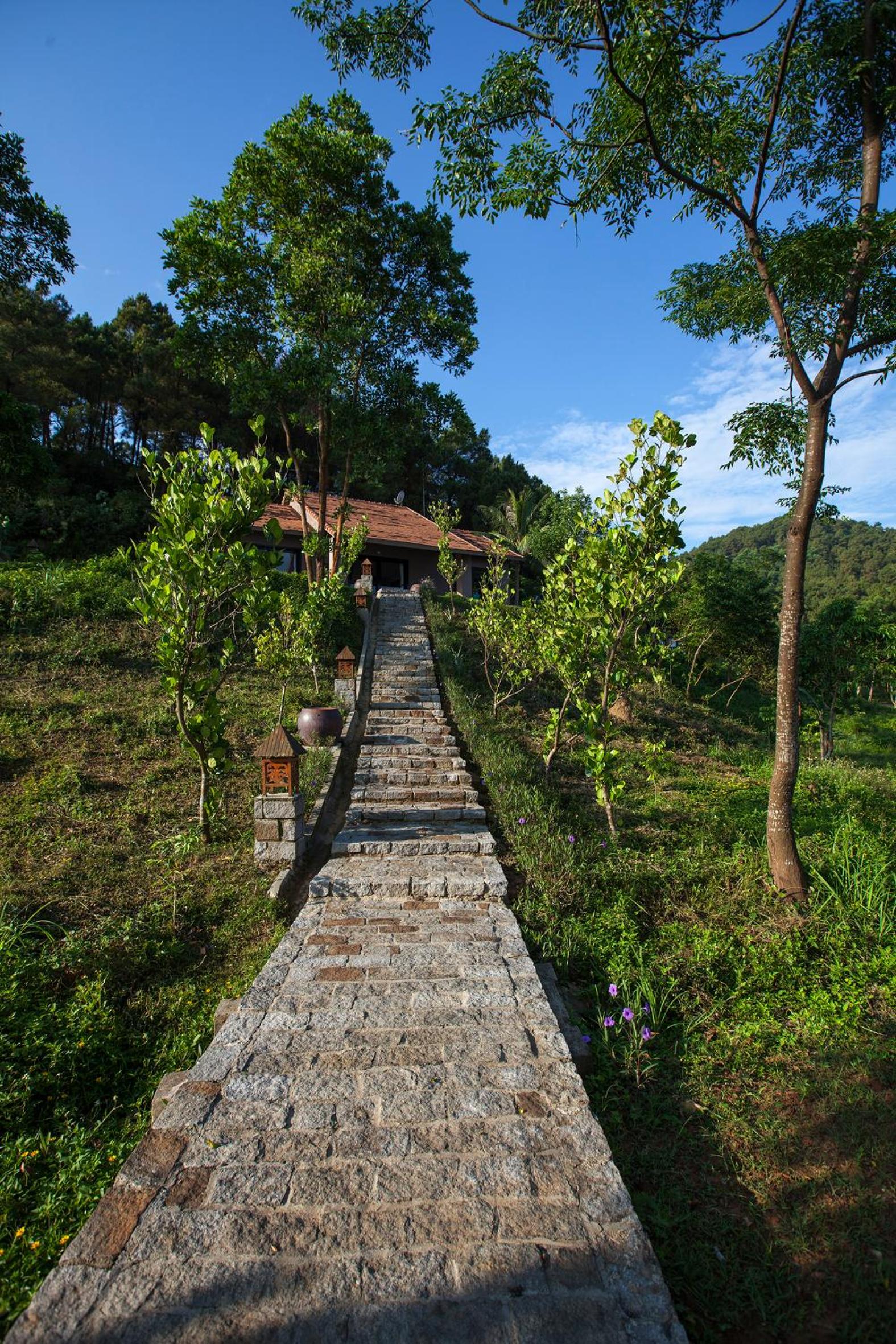Hillside Pool Villa with Free Benefit & Spa - Photo 2