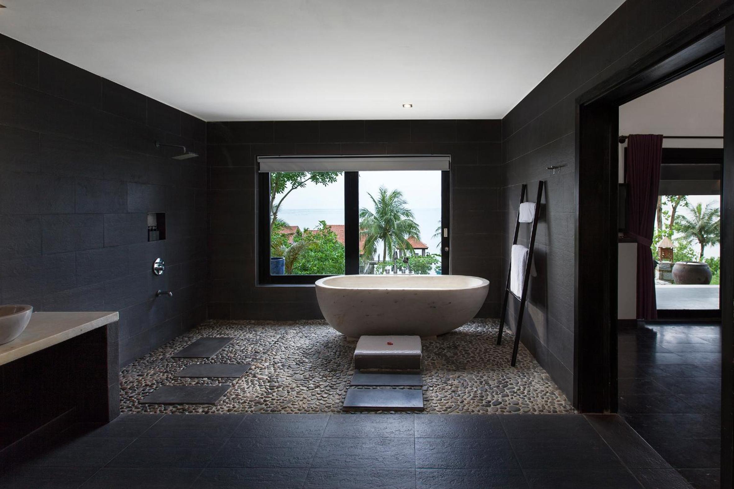 Hillside Pool Villa with Free 8-Hour Transportation - Photo 12