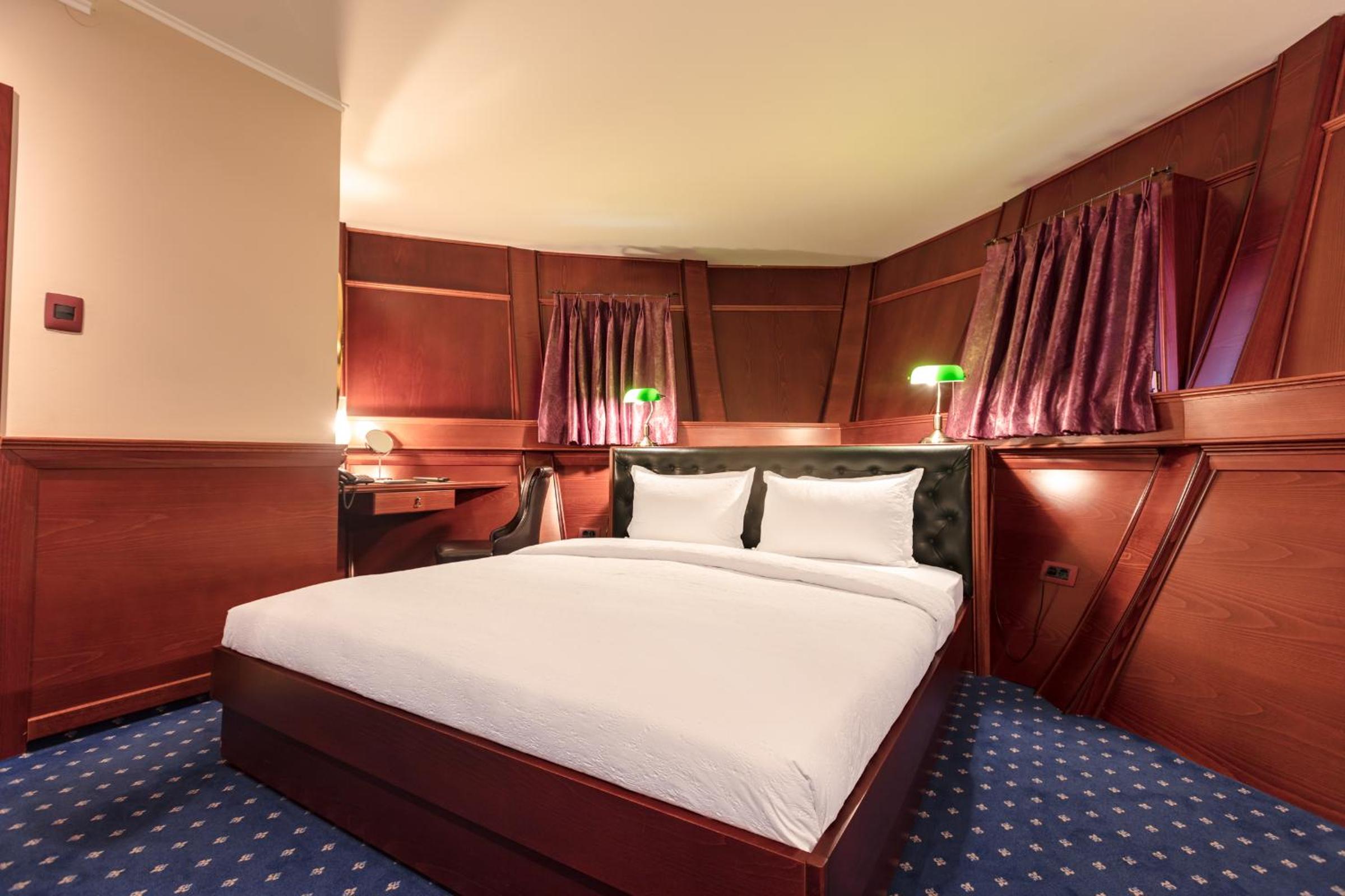 Deluxe Room photo 1