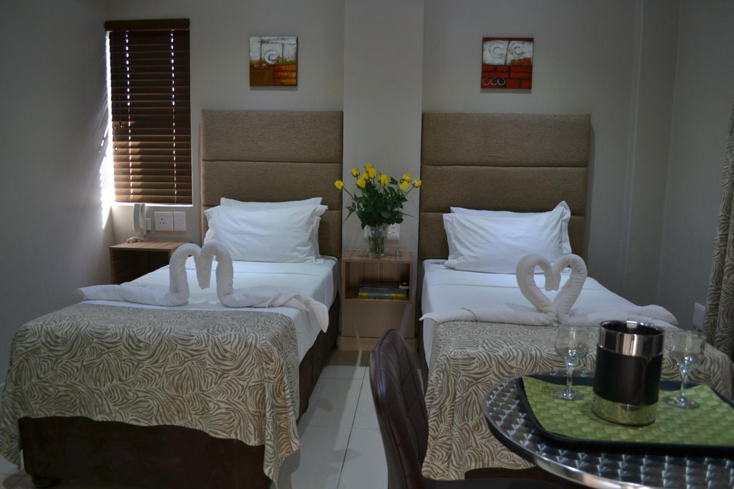 Standard Twin Room