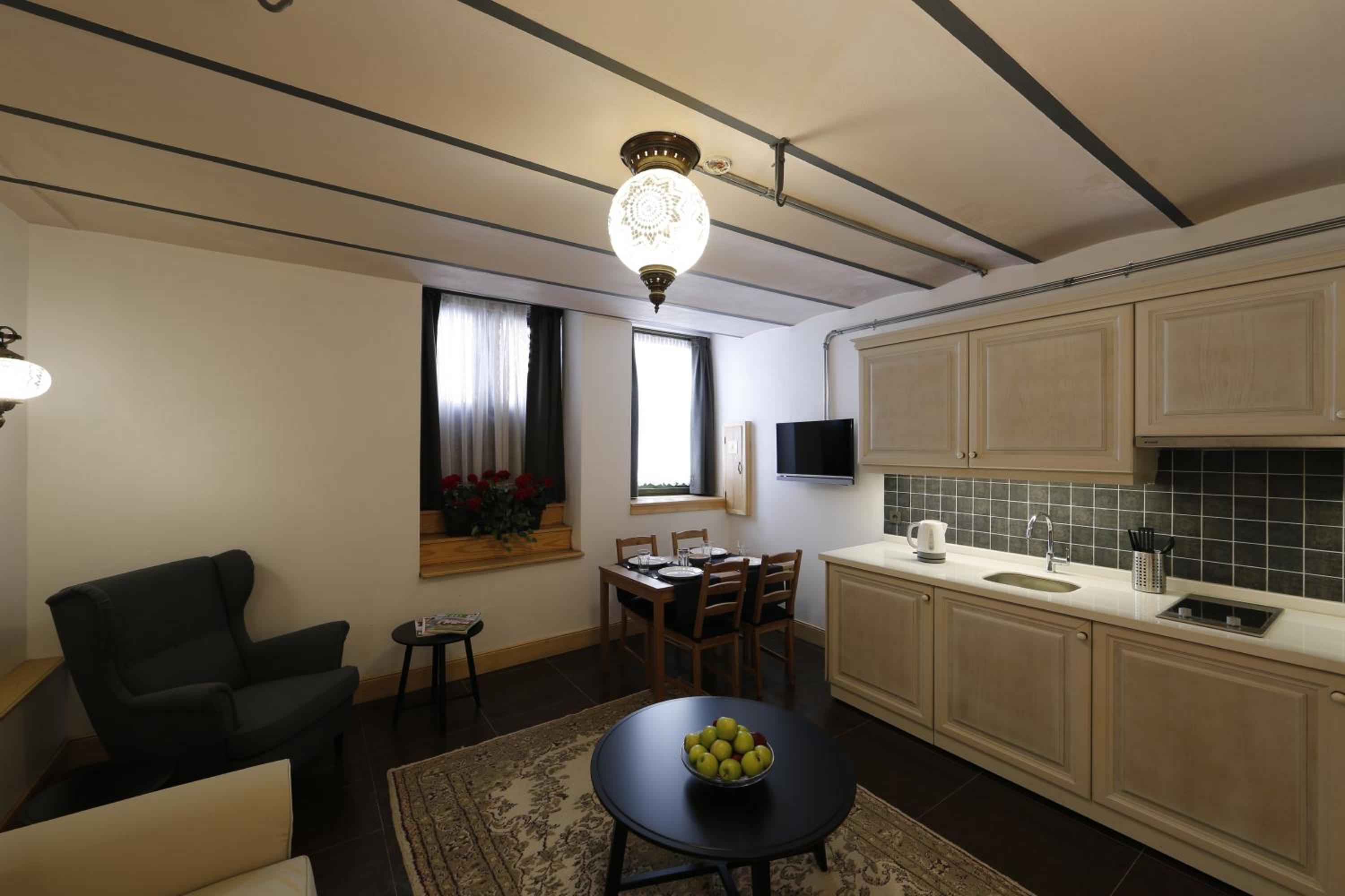Apartment - Ground Floor photo 3
