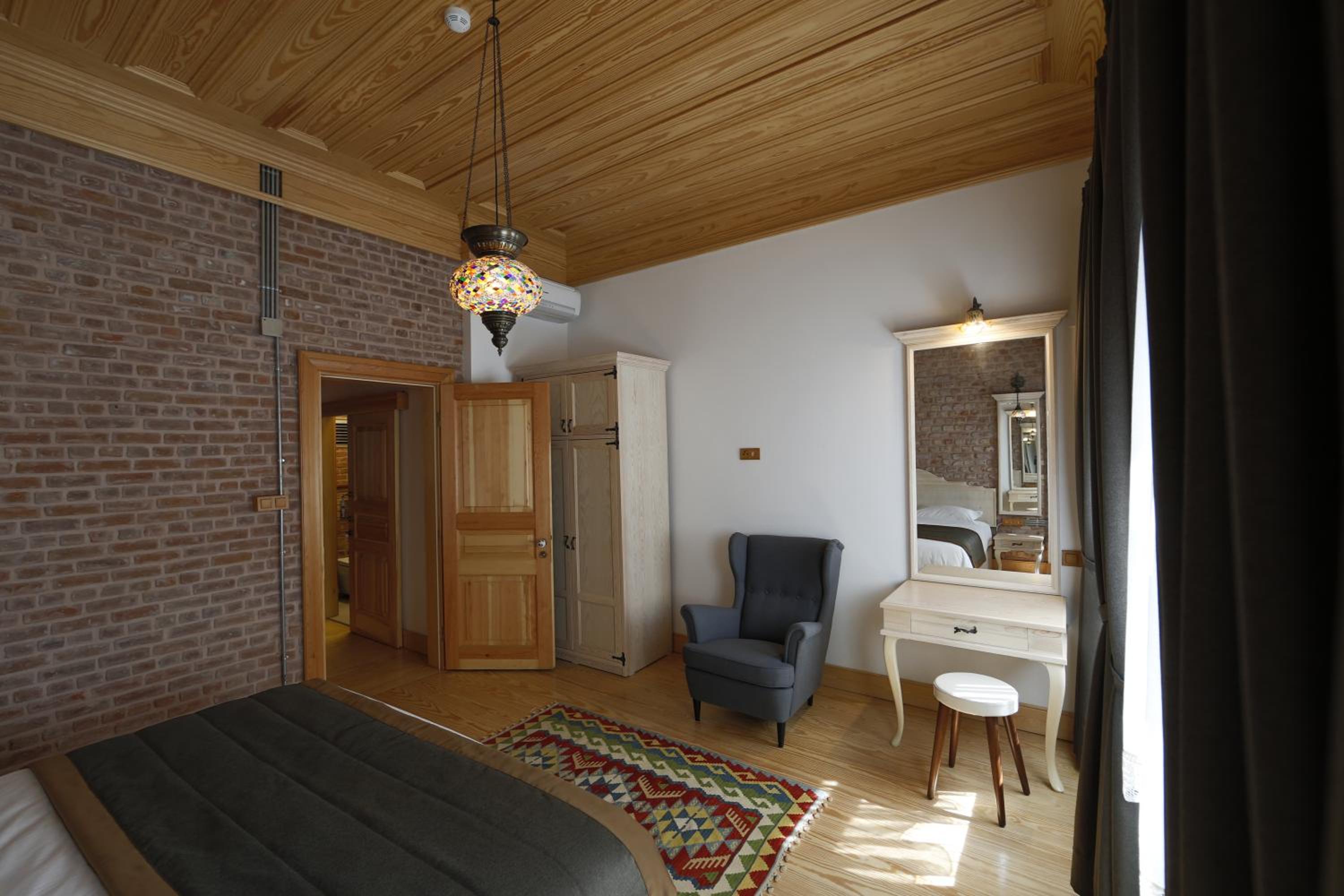 Deluxe Apartment photo 3