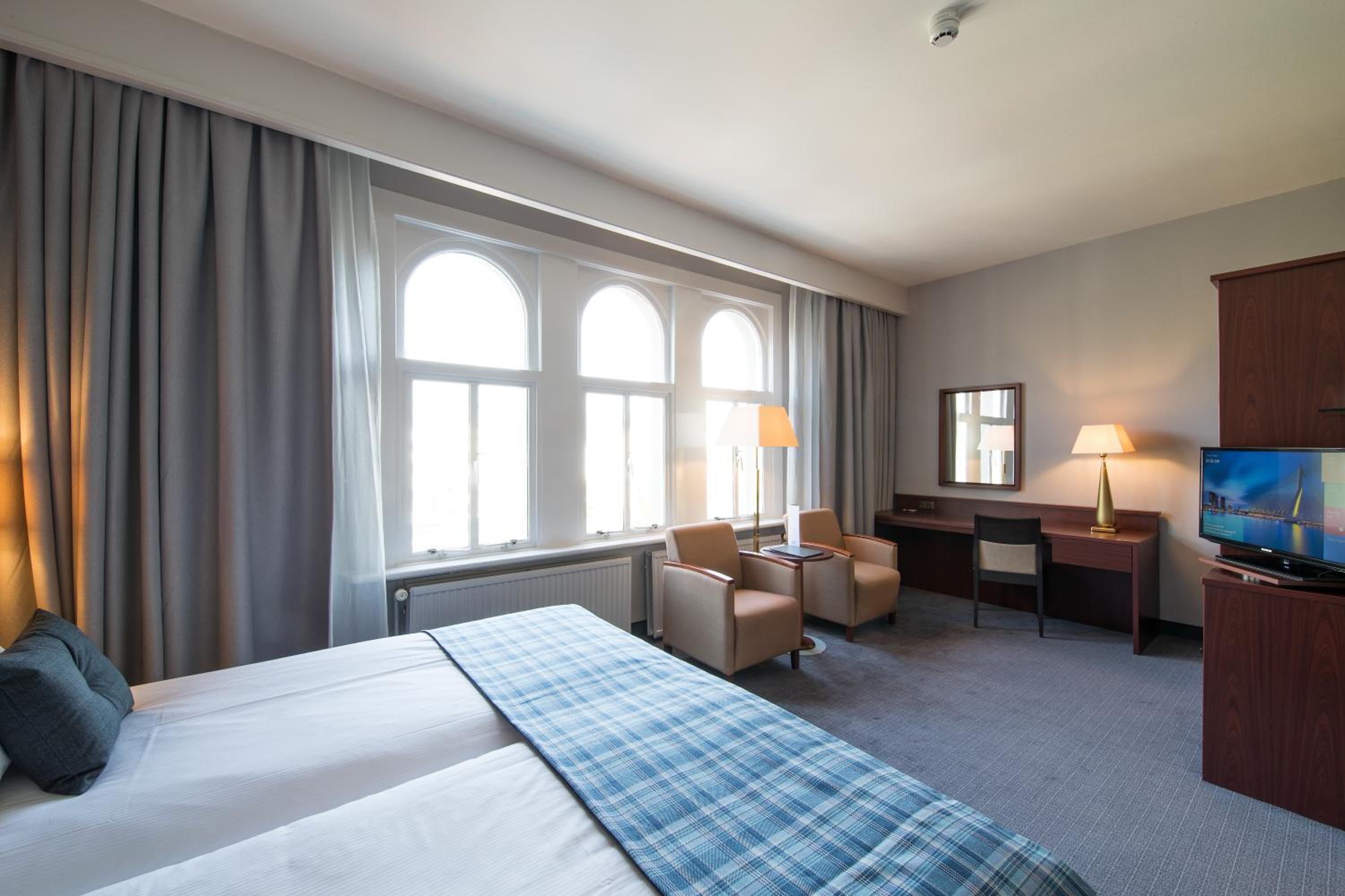 Double or Twin Room - Photo 3
