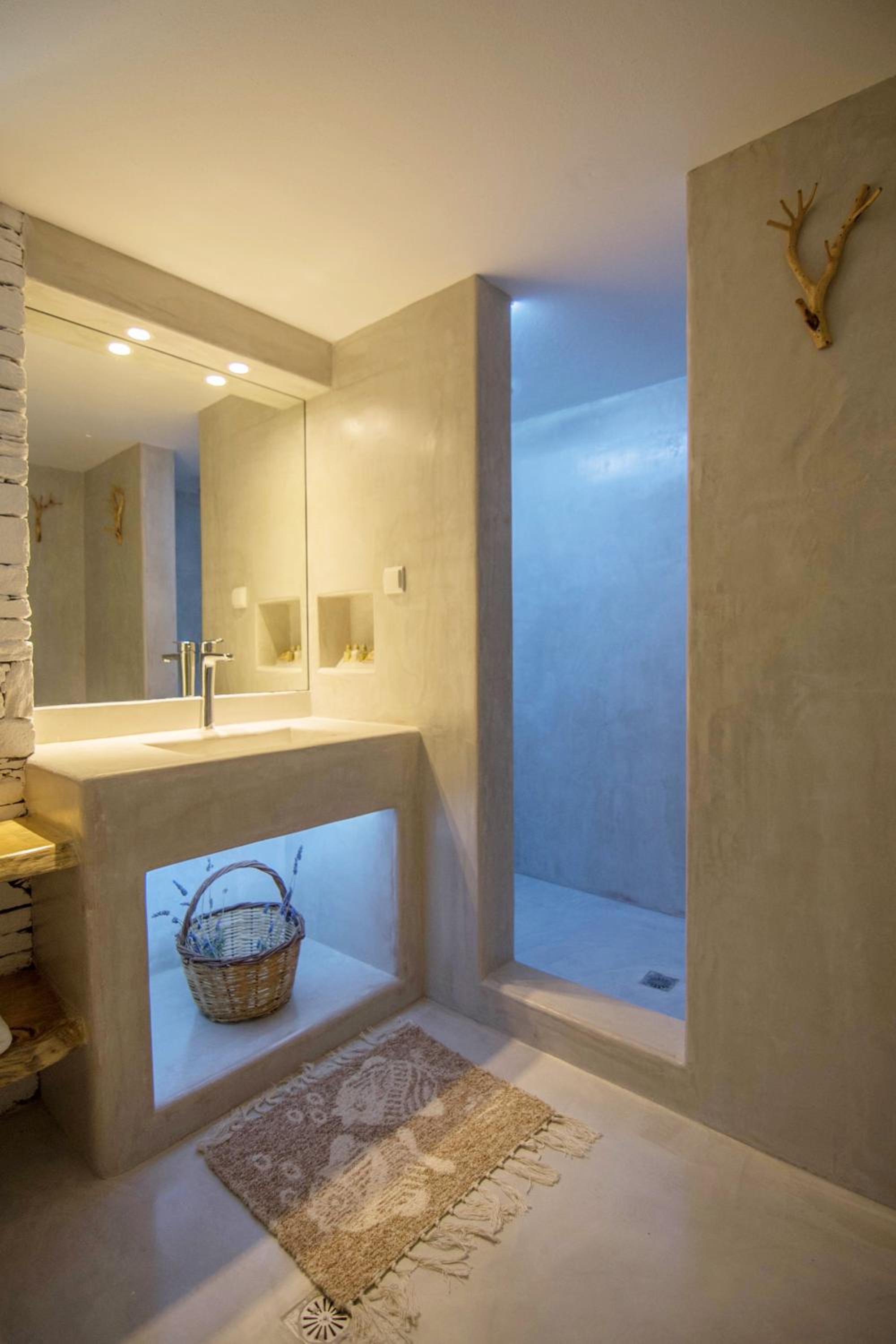 Executive Maisonette with Private Pool and Sea View - Photo 24