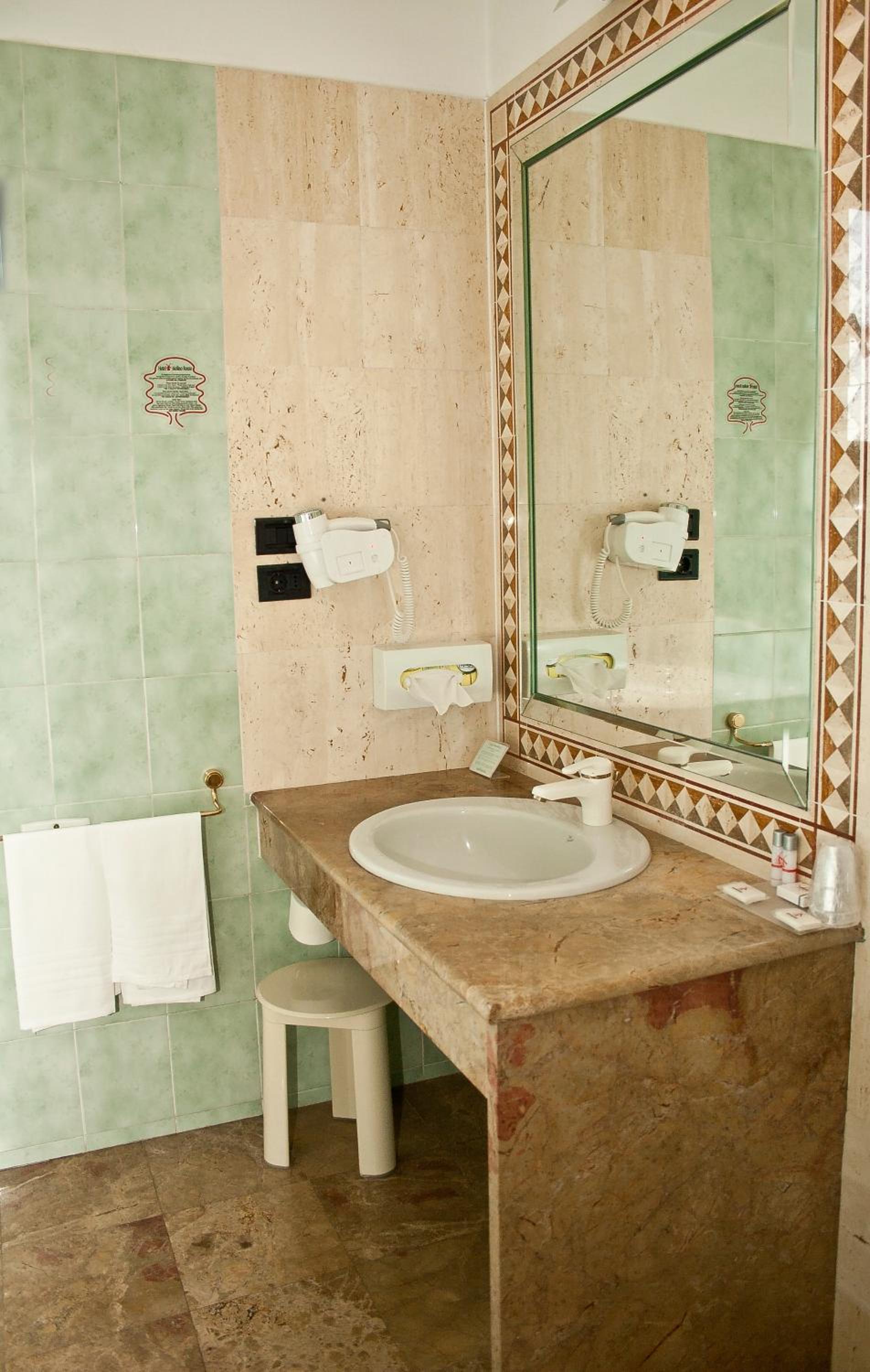 Superior Double Room - Photo 6