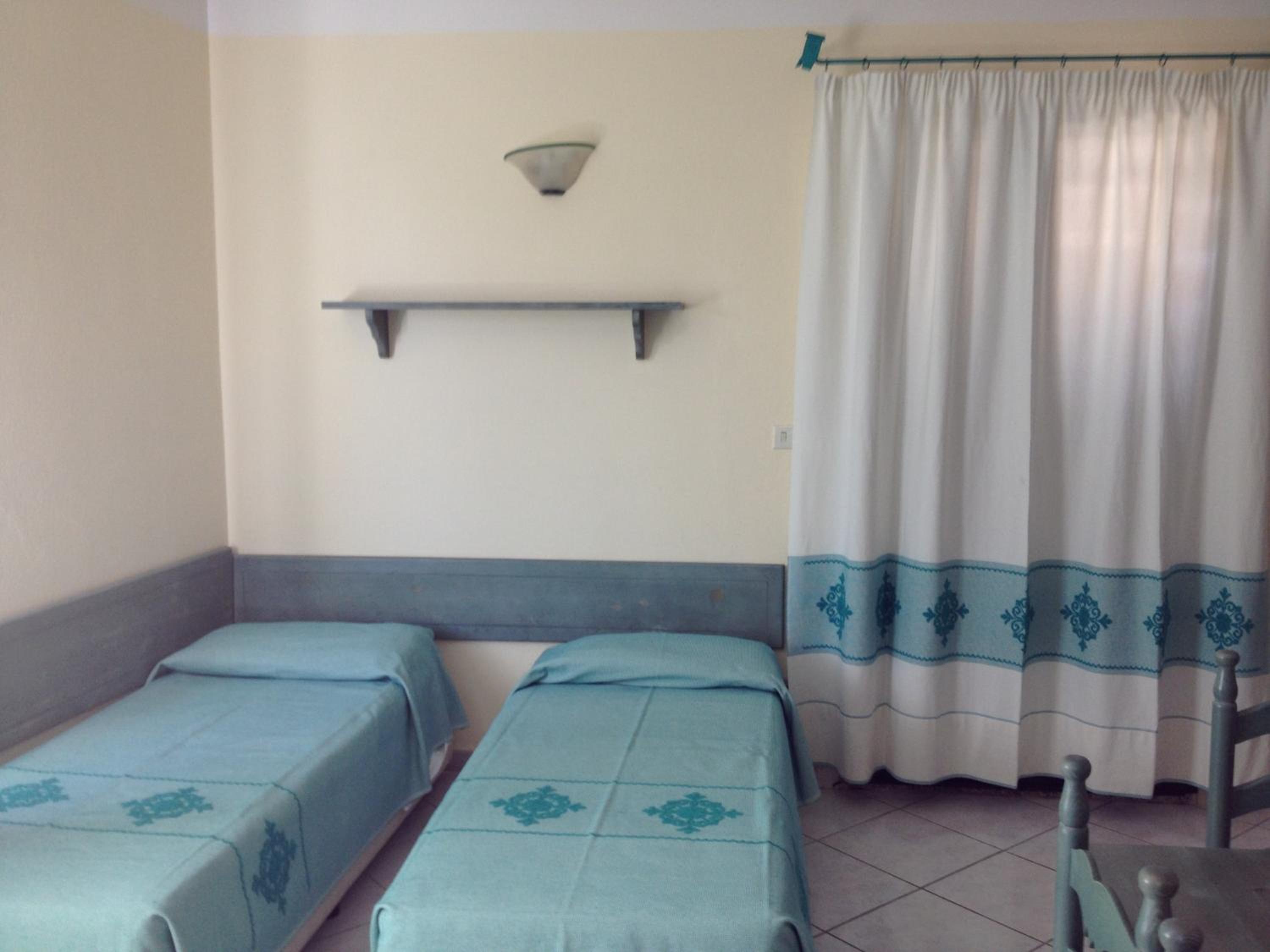 One-Bedroom Apartment (4 Adults) - Photo 4