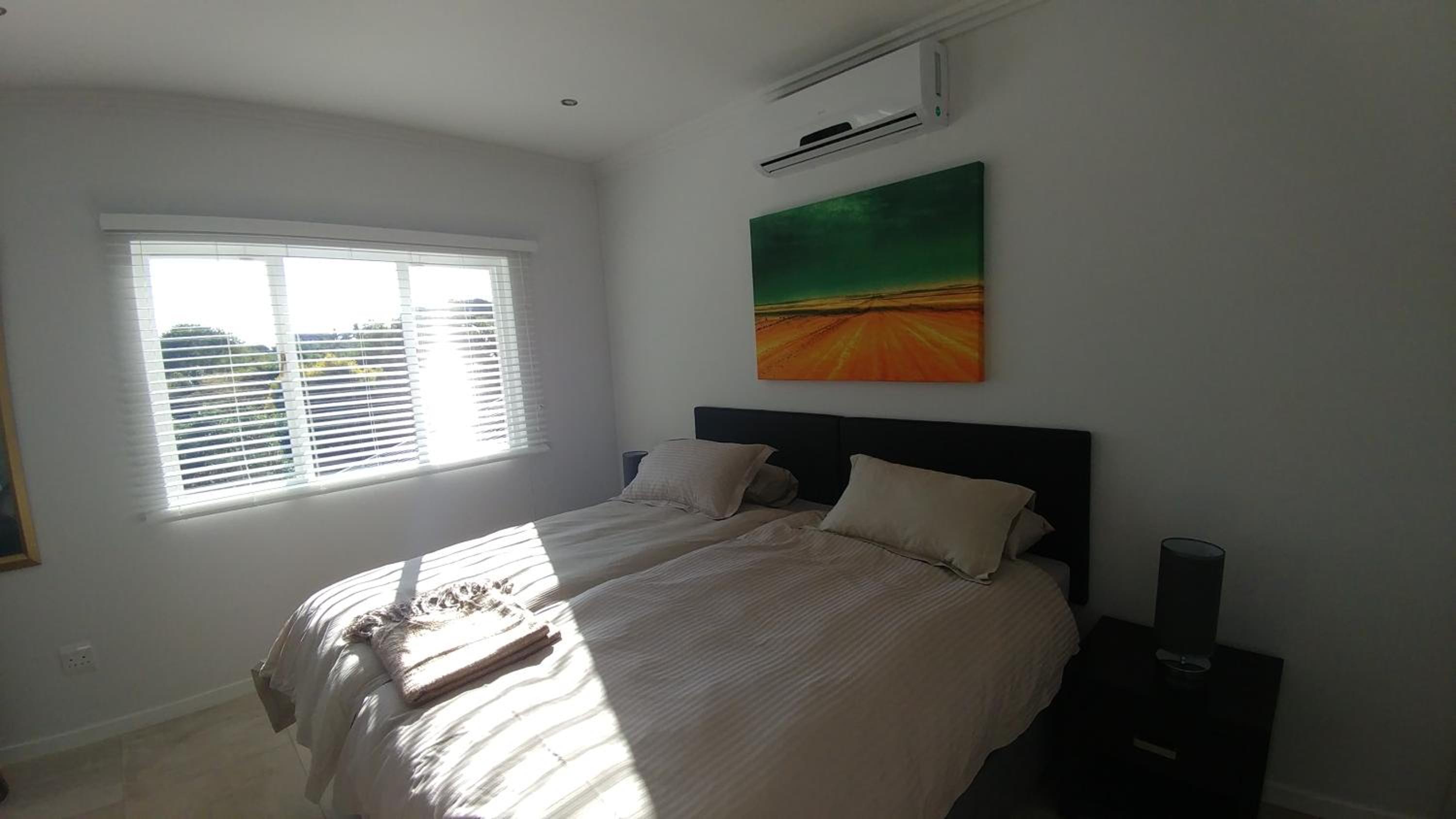 Studio Apartment photo 3