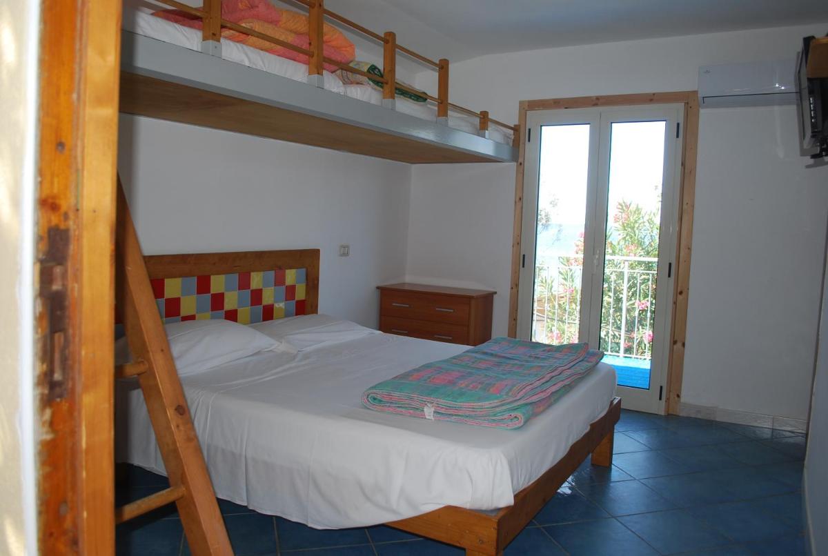 Bungalow with Sea View (2 Adults) photo 1