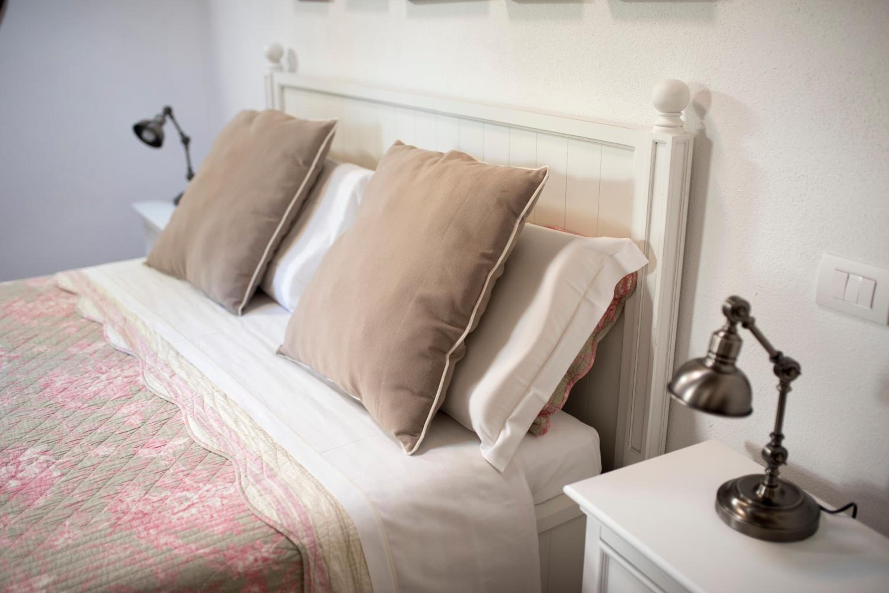 Double Room - Photo 6