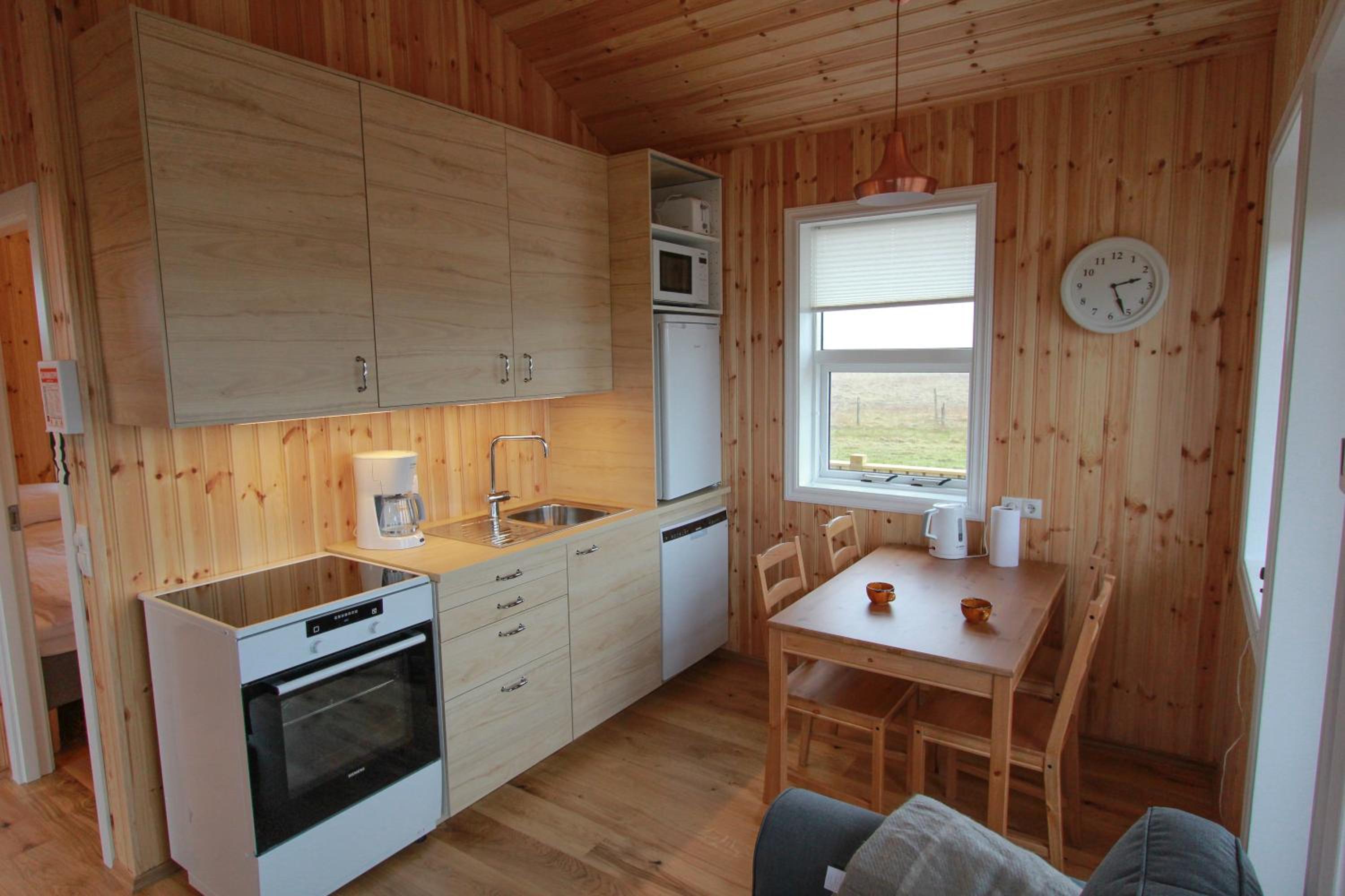 One-Bedroom House photo 2