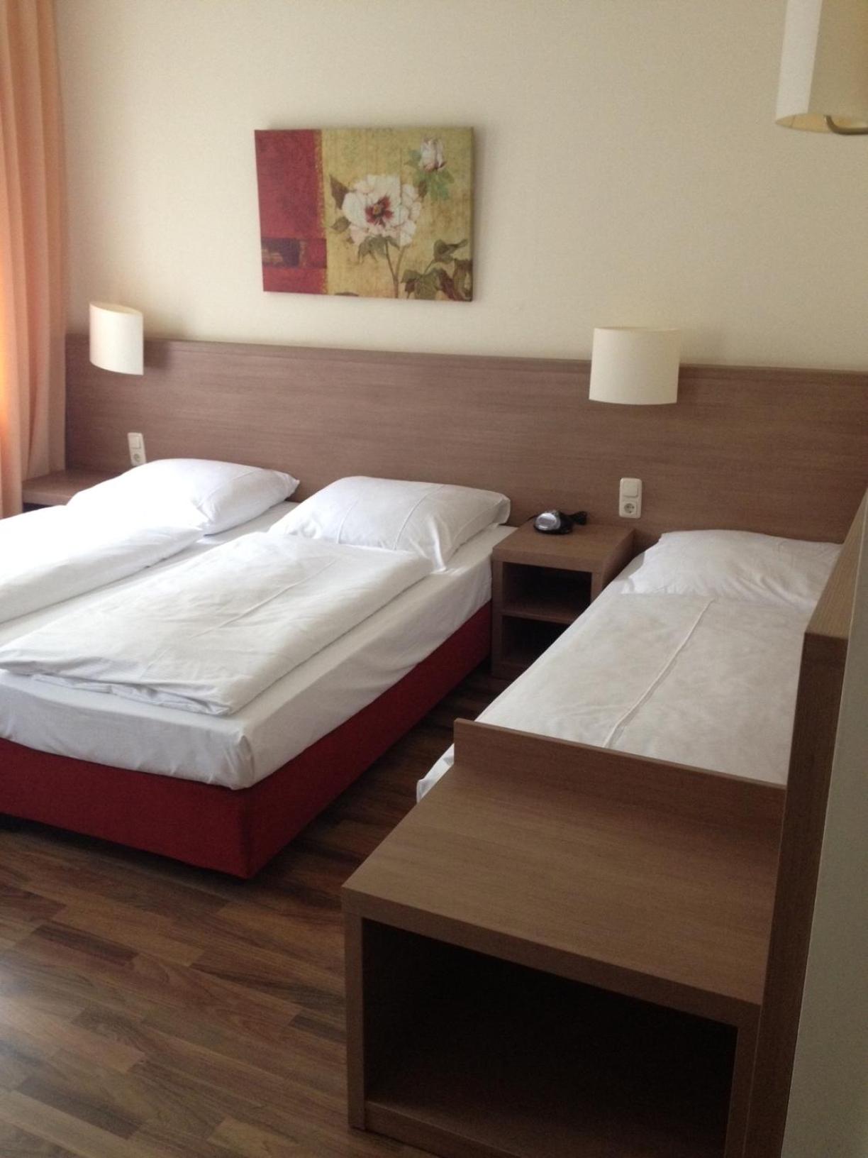 Quadruple Room - Photo 3